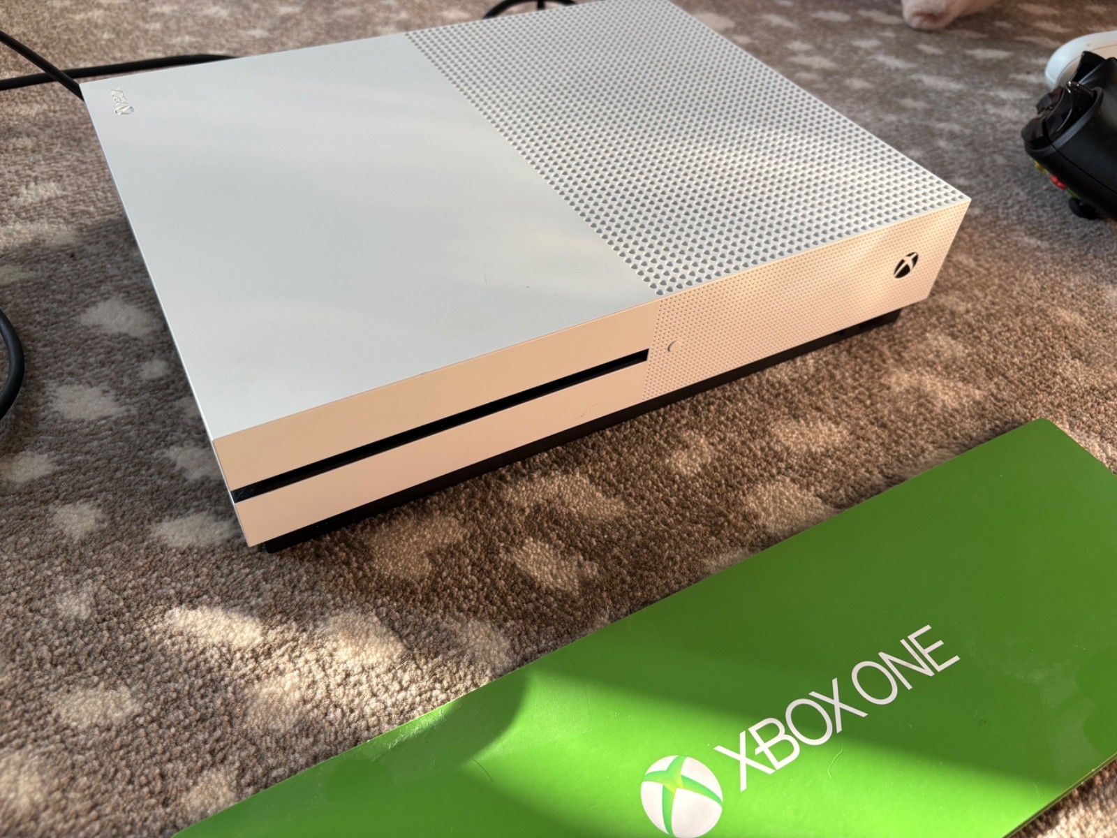 Xbox One S + Disney Infinity Bundle – Excellent Condition – Star Wars & Dory