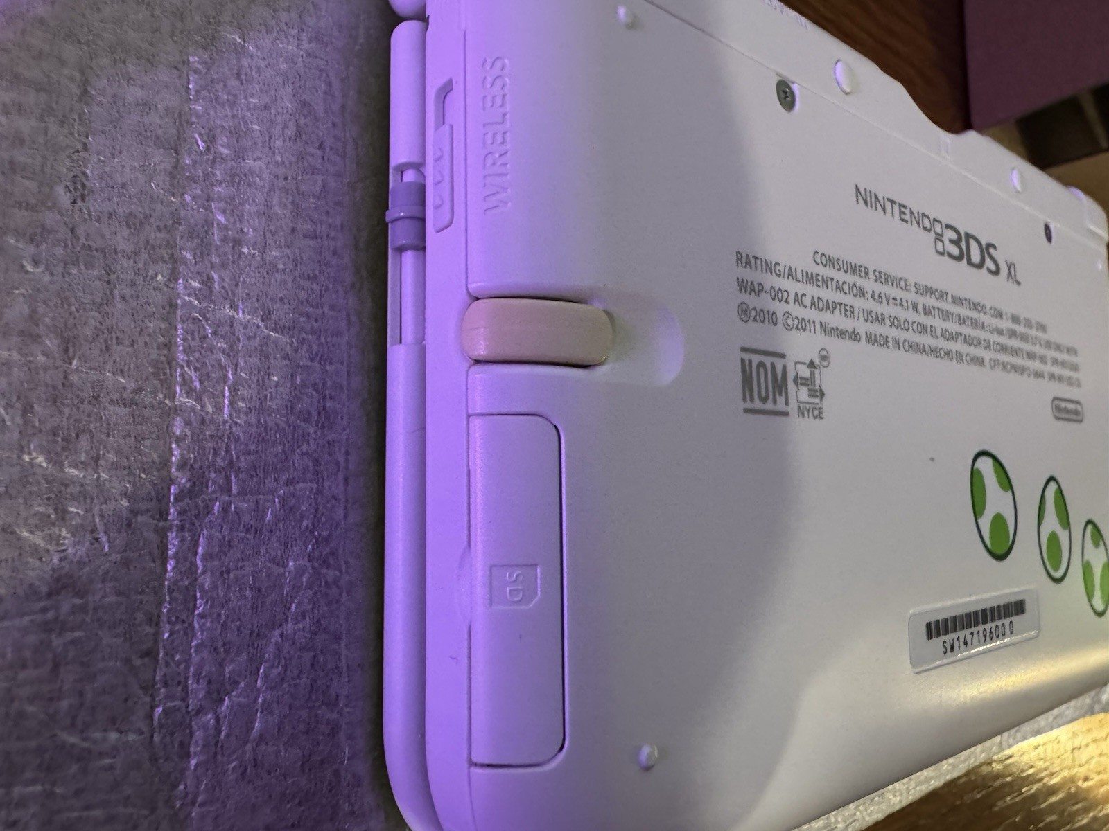 RARE! Yoshi 3DS XL Console IN ORIGINAL BOX w/ Stylus, charger, and Manual