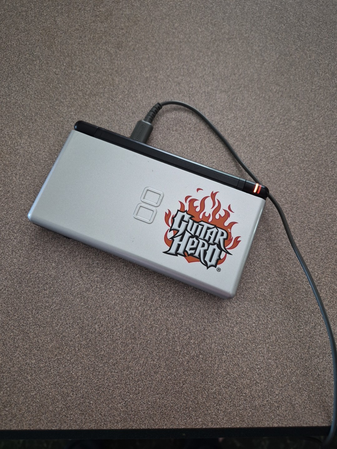 Nintendo DS Lite Guitar Hero: On Tour Special Edition 4MB Black & Silver…