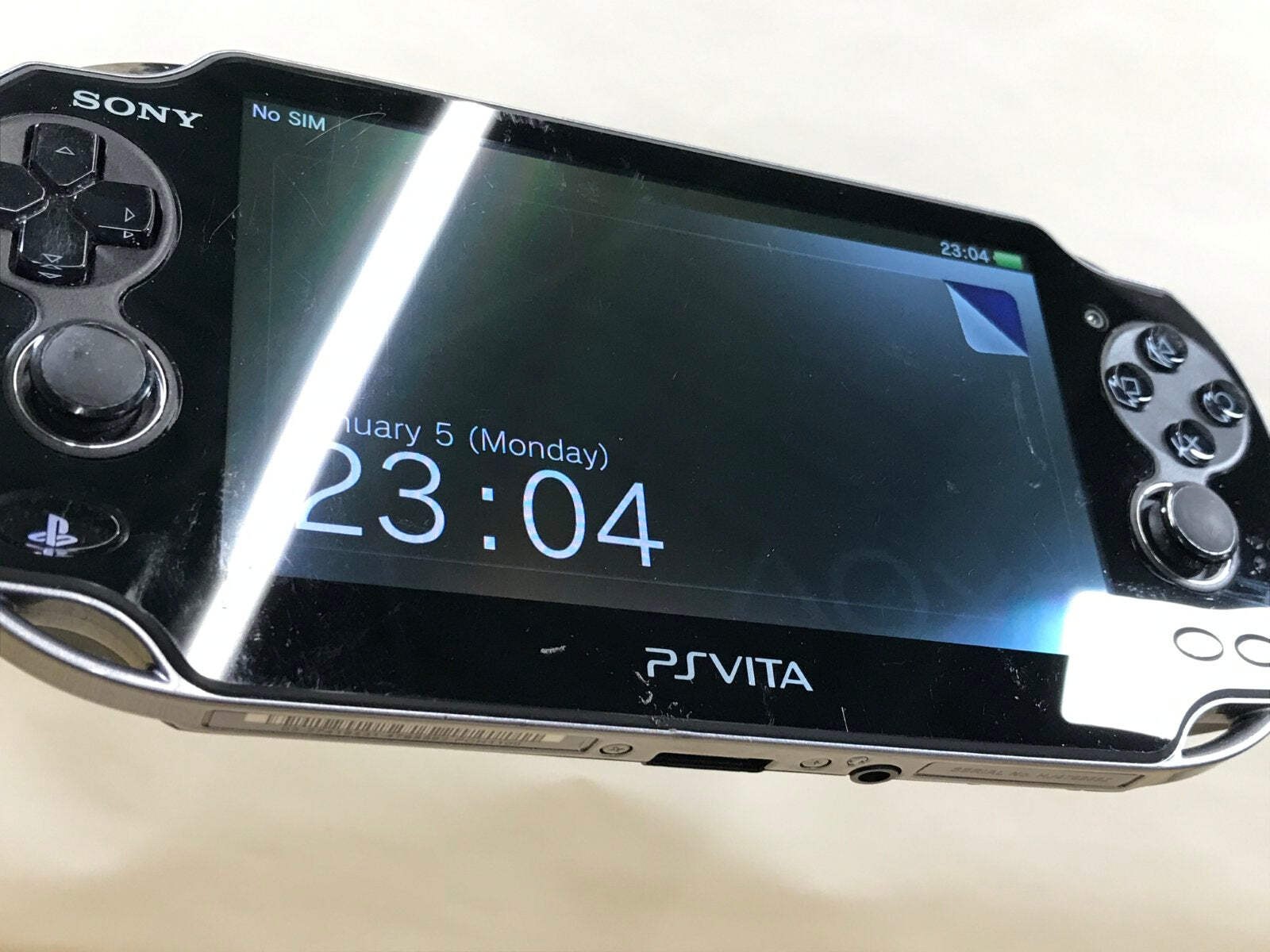 PS Vita PCH-1000 CRYSTAL BLACK Console Japan – With Defects GE1740