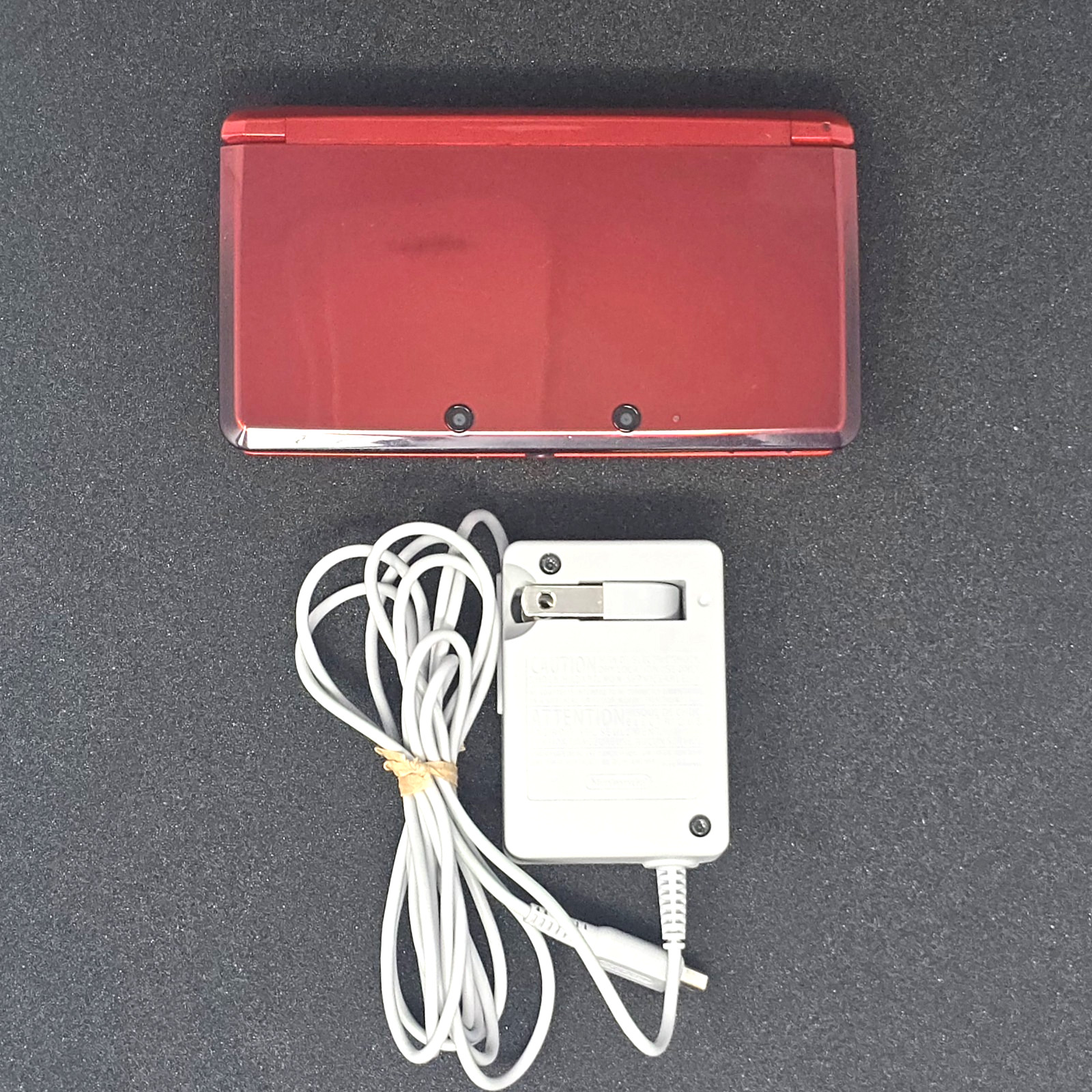 Nintendo 3DS Handheld System Flame Red CTR-001 w/ Charger TESTED