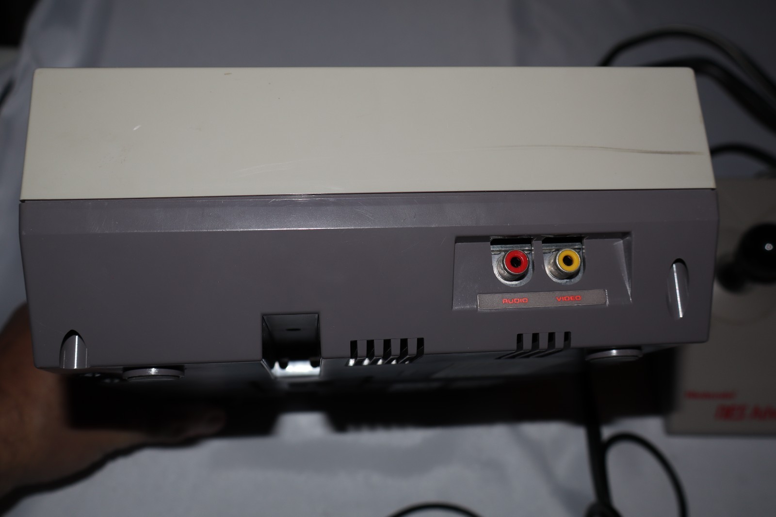 Nintendo NES Console controllers A/V cord powers On Red Blinking Light w Sticker