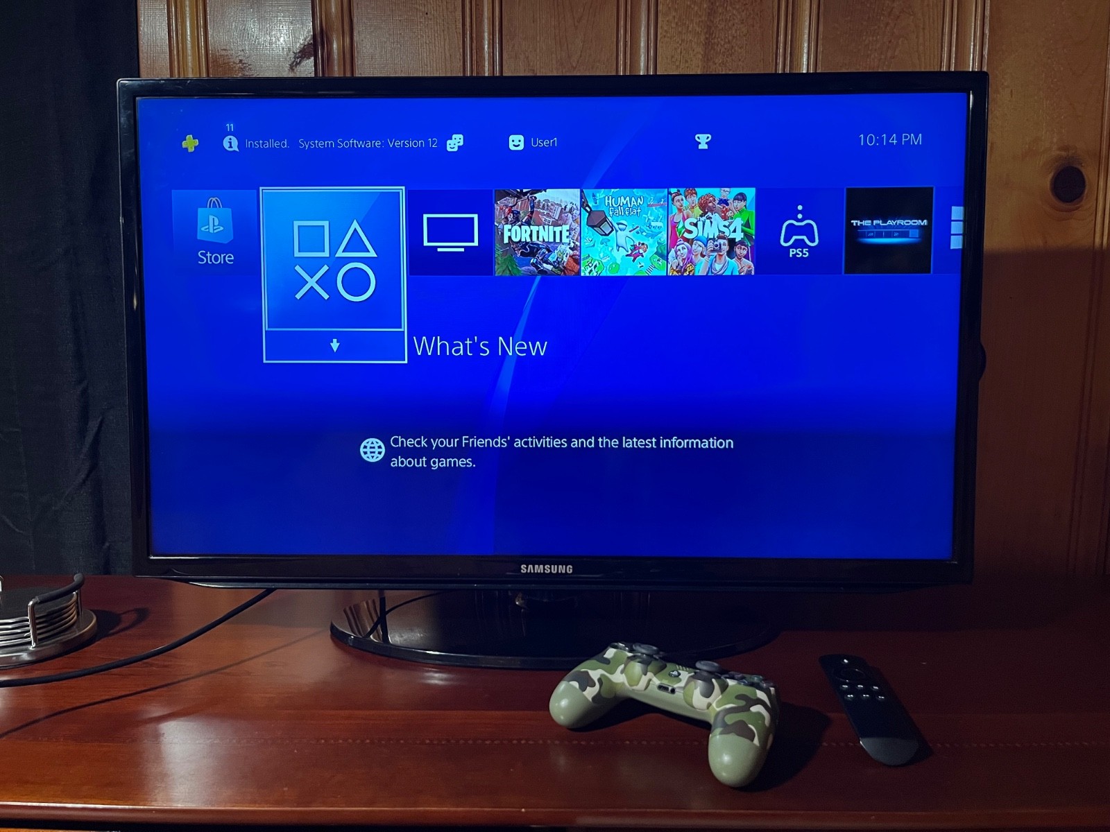 PlayStation 4 Slim – Jet Black + 32” Samsung Smart TV