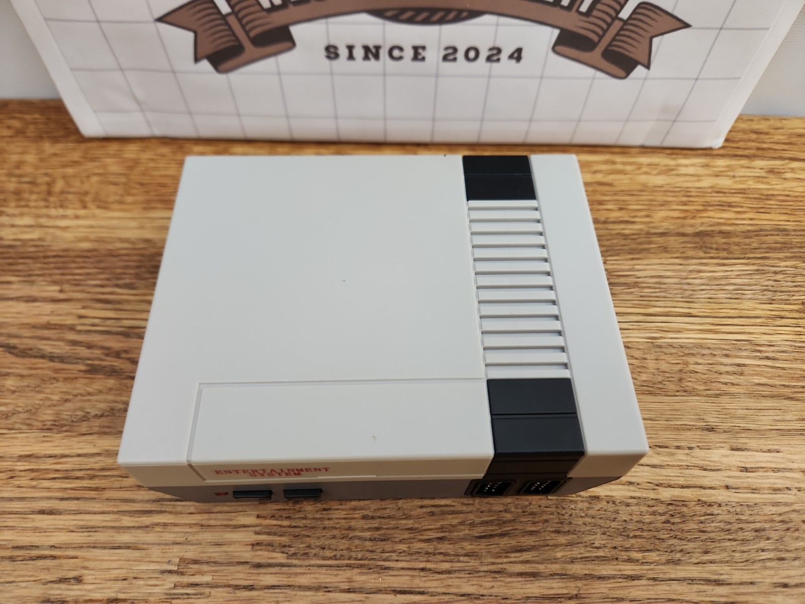 Nintendo NES Classic Edition Mini Console Gray w/2 Controllers TESTED