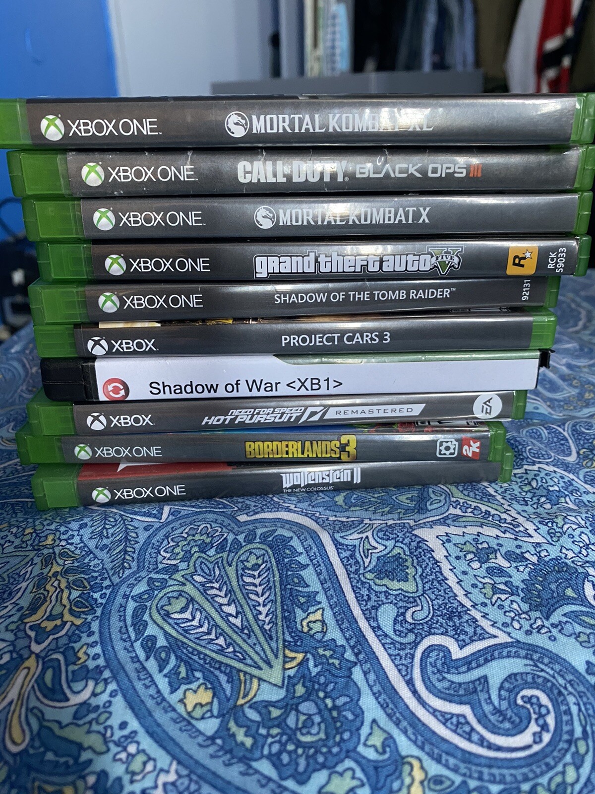 Microsoft Xbox One S 500GB White Minecraft Console With 11 Games