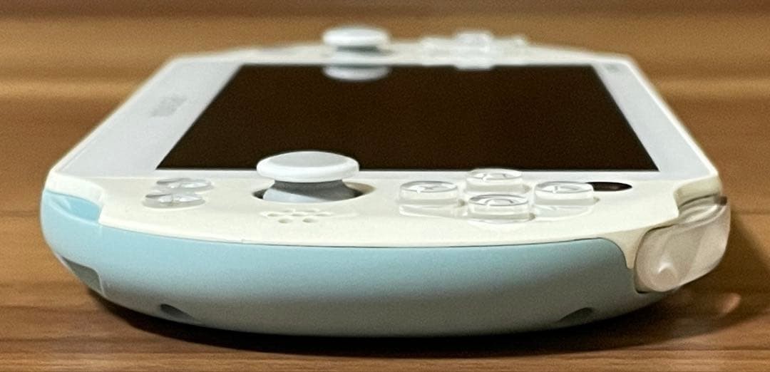 Excellent PS Vita Light Blue White PCH 2000 ZA14 Console Only