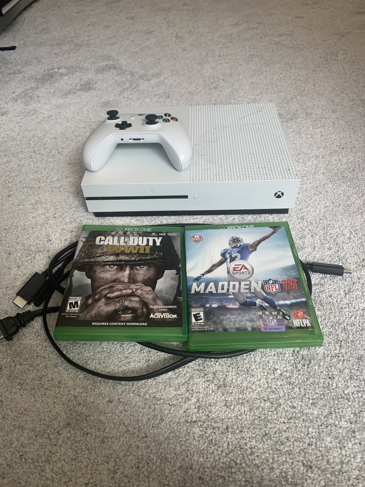 Microsoft Xbox One S Minecraft Favorites Bundle 500GB Game Console – White
