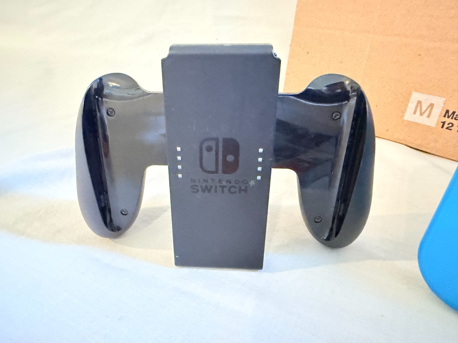 Nintendo Switch Console Bundle, MOD HAC-001, Great Condition, NEW DISNEY Game!!!