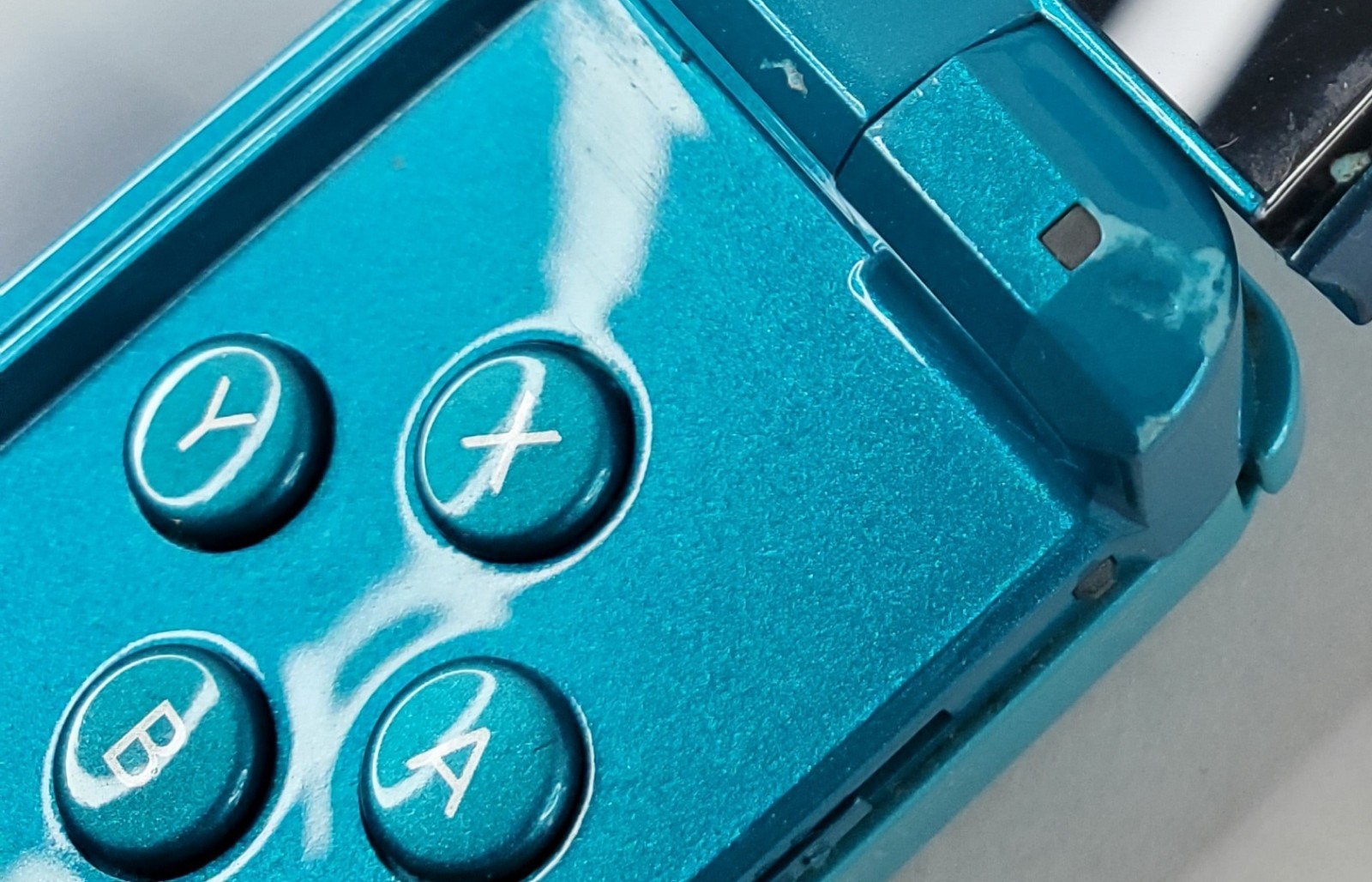 Nintendo 3DS Handheld System – Aqua Blue USA MODEL – No Stylus