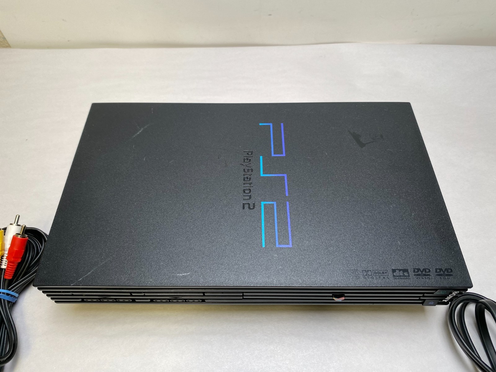 Sony PlayStation 2 PS2 Console SCPH-39001 W/ Cables + memory card