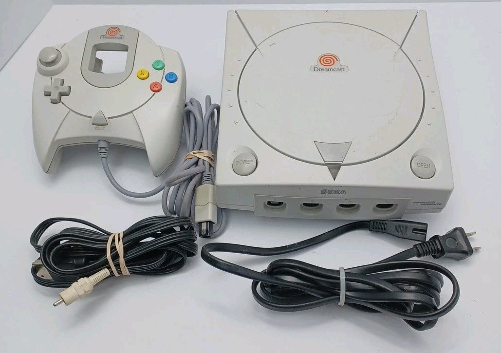 Sega Dreamcast Bundle Console, Controller, Cords, HKT 3020