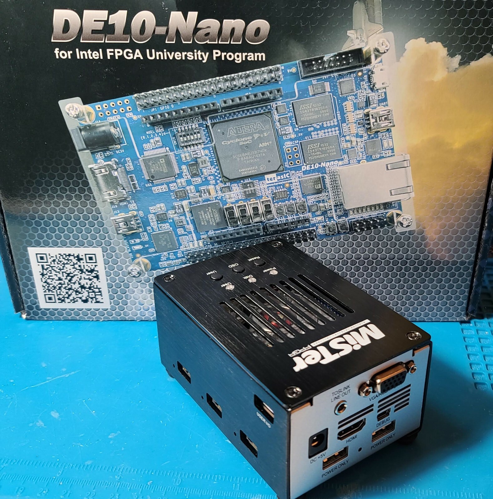 MiSTer FPGA Terasic DE10 Nano + Case + 128MB + USB HUB + IO + 64GB SD preloaded!