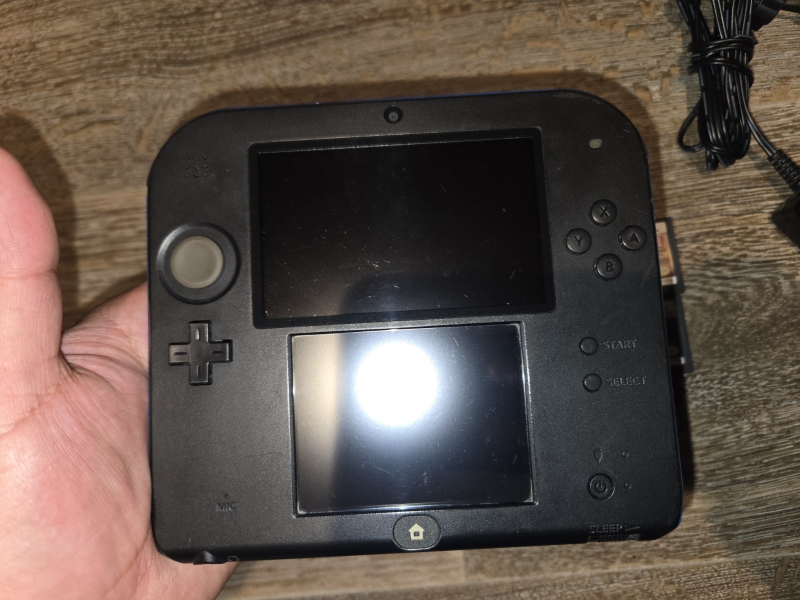 Nintendo 2DS bundle, with 9 games charger included