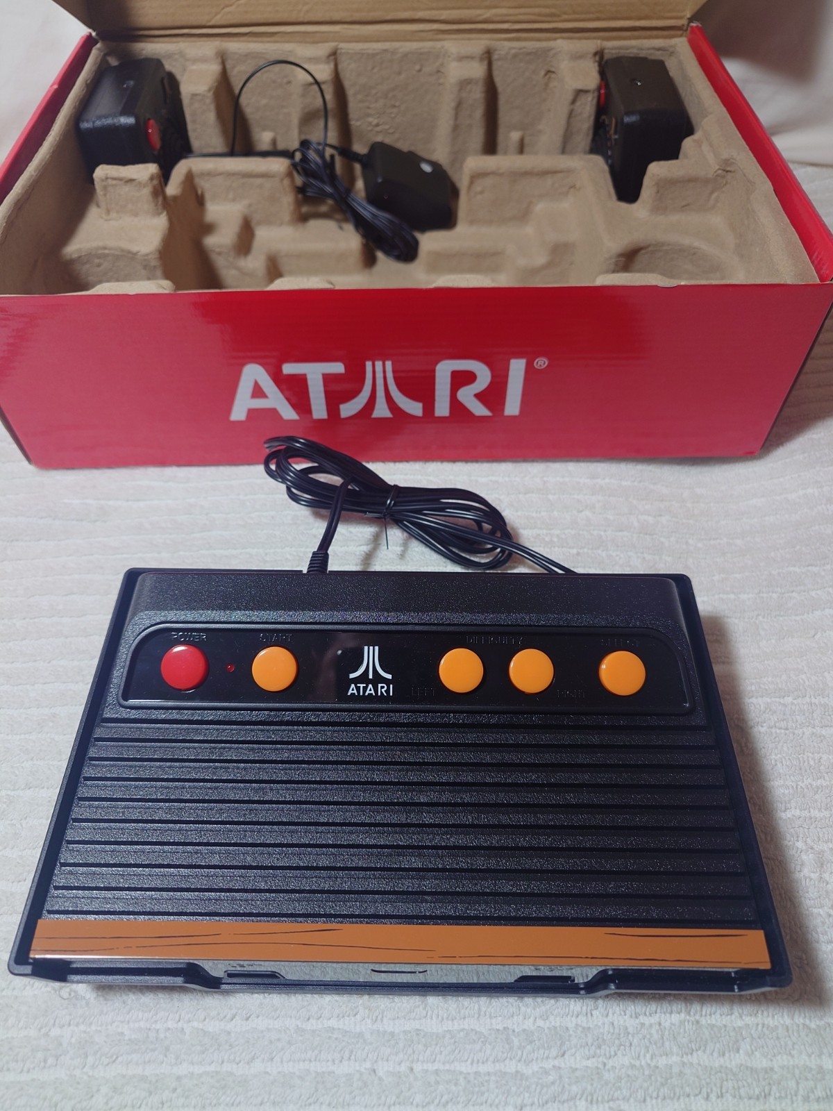 Atari Flashback 6 Classic Game Console 100 Built-In Games with Wireless Controls