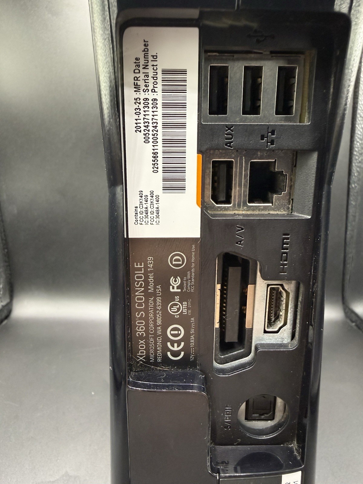 XBOX 360 S Slim Console 250GB Black Matte Model 1439 w/OEM Power Supply + AV