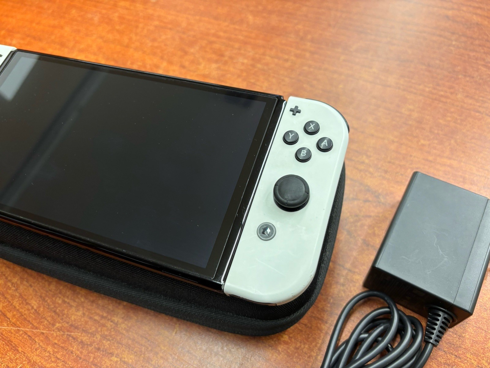 Nintendo Switch OLED – 64GB – White – 256GB microSD – Great Condition
