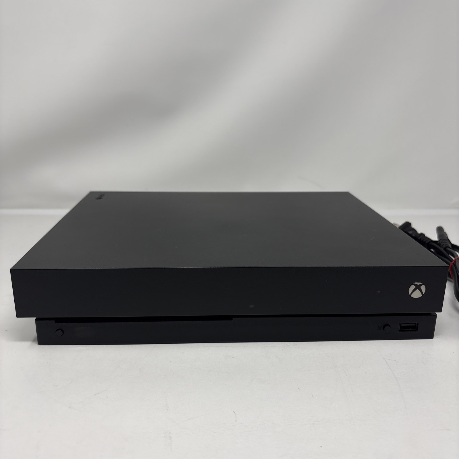 Microsoft Xbox One X 1TB Console Gaming System Only Black – Tested