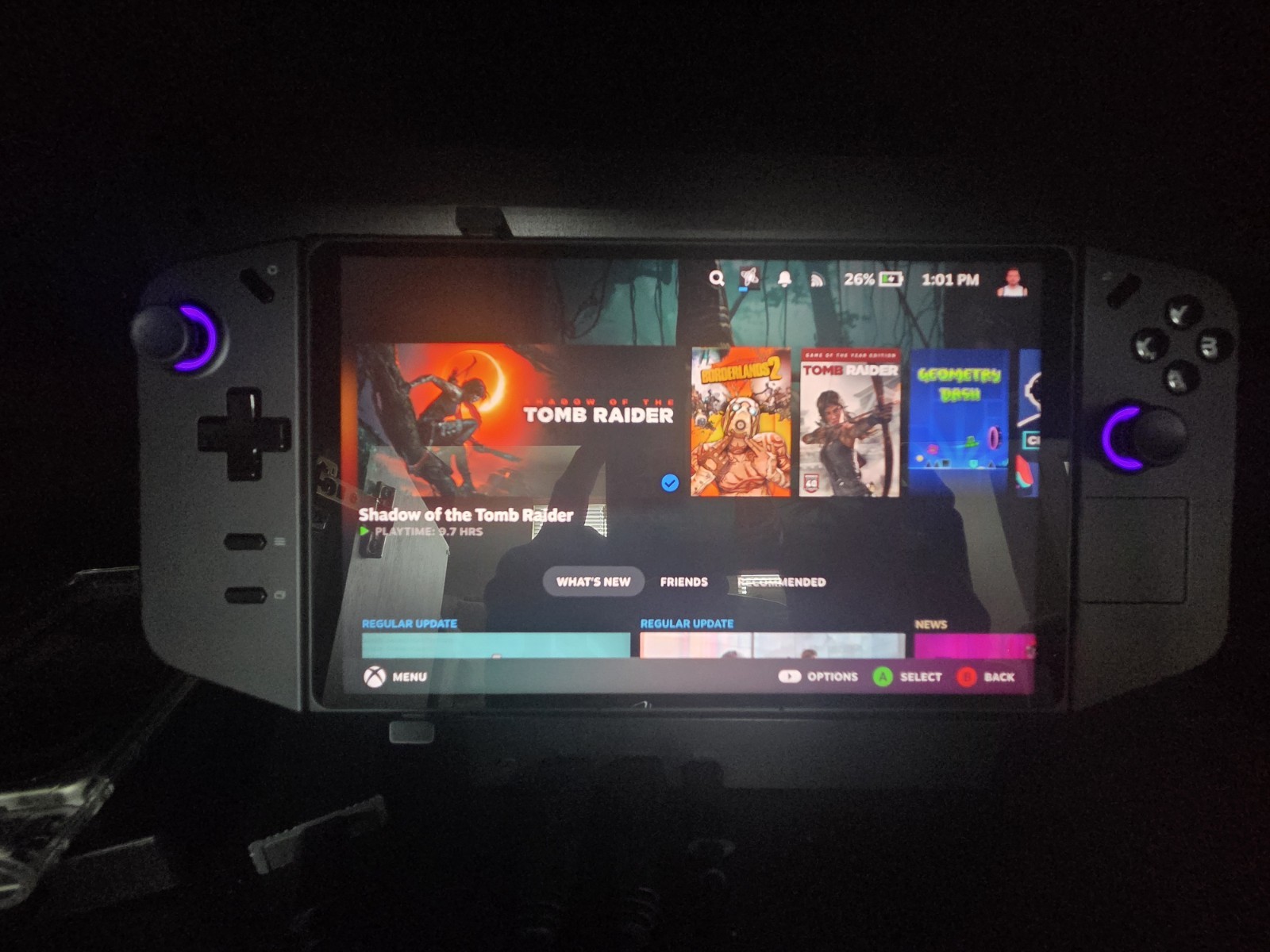 Lenovo Legion Go 8APU1 1TB Handheld Console – dual boot!