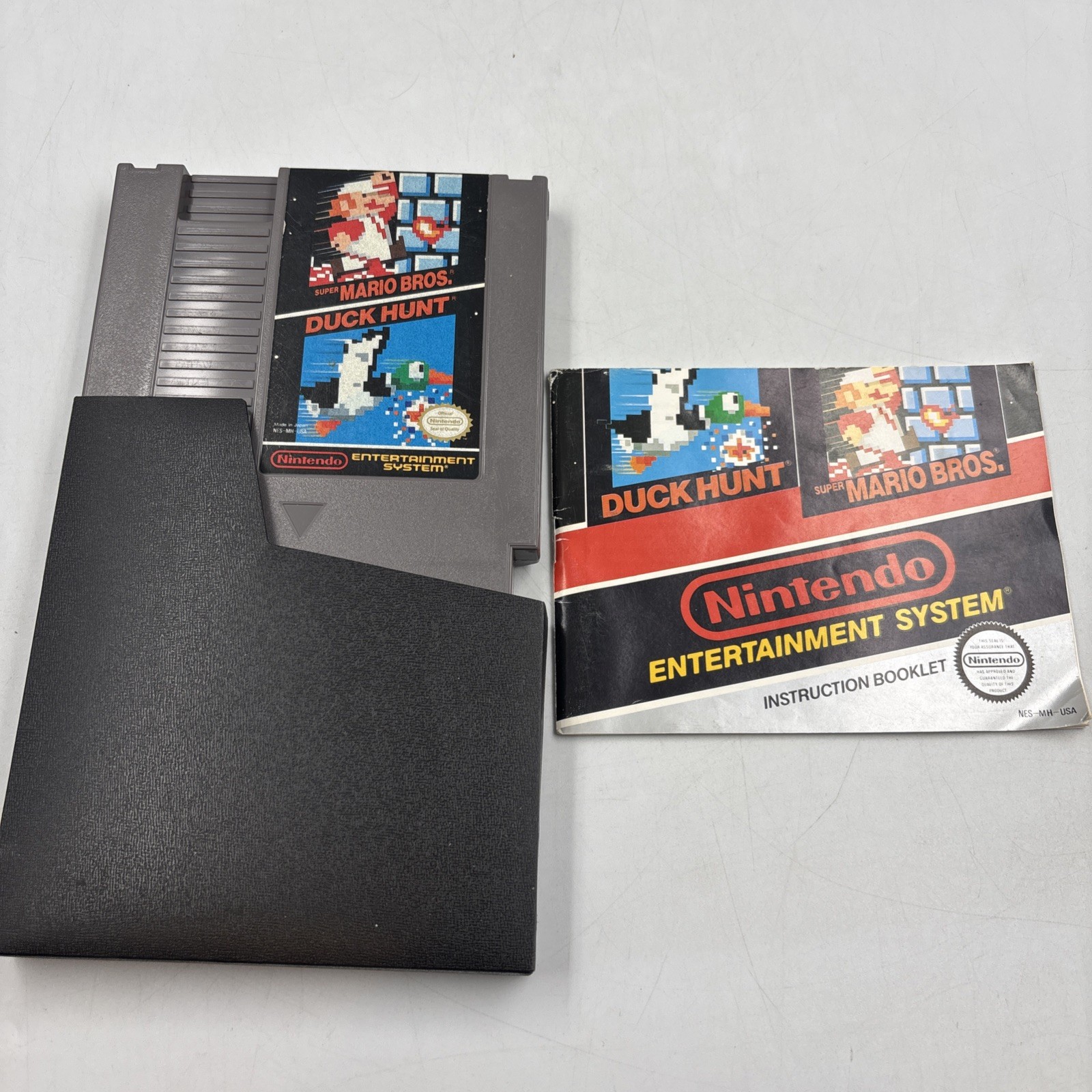NES-001 Original Nintendo Console Bundle Controller, Gun & Mario/Duck Hunt Game