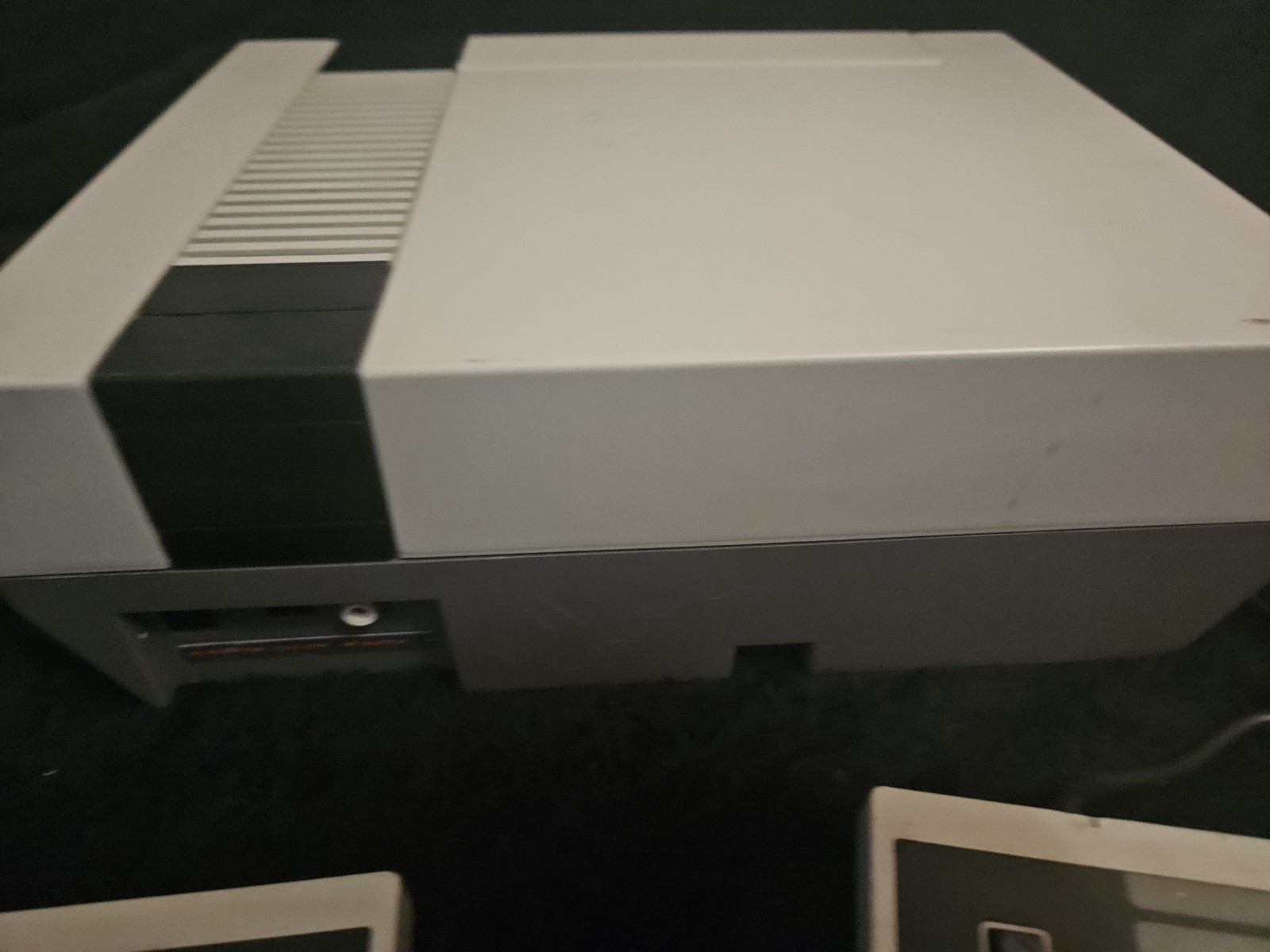 Vintage Nintendo NES Console 2 Controllers Golf Jeopardy TESTED Clean No Yellow