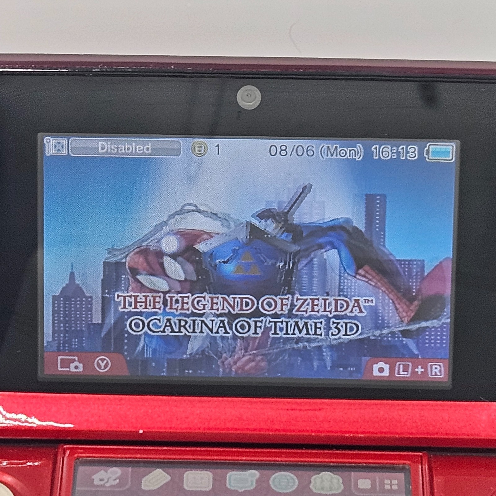 Nintendo 3DS Metallic Red – CTR-001 – Enhanced System – SD + 32GB Micro SD
