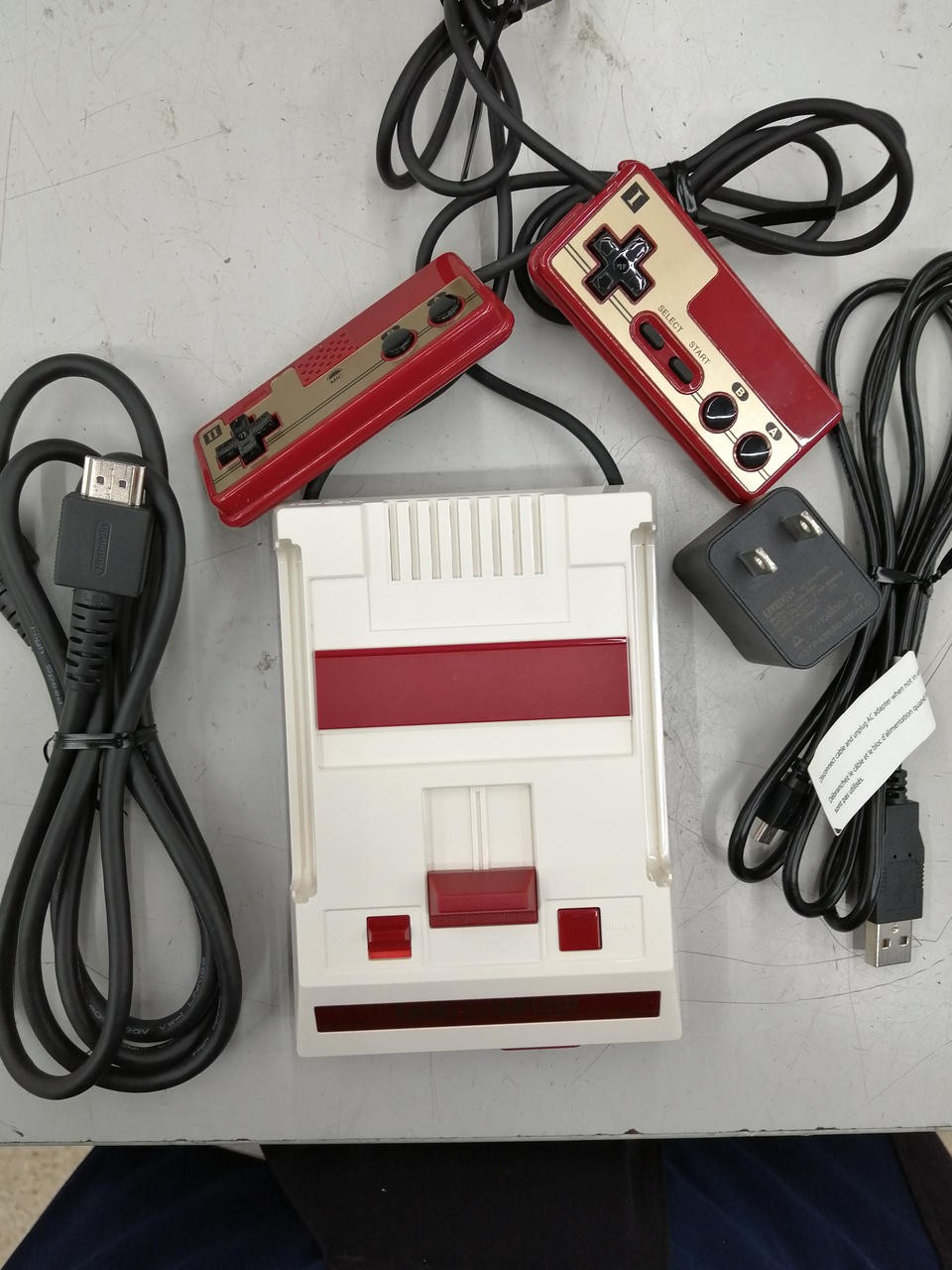With Adapter Can be connected to a TV Model CLV 101 NINTENDO