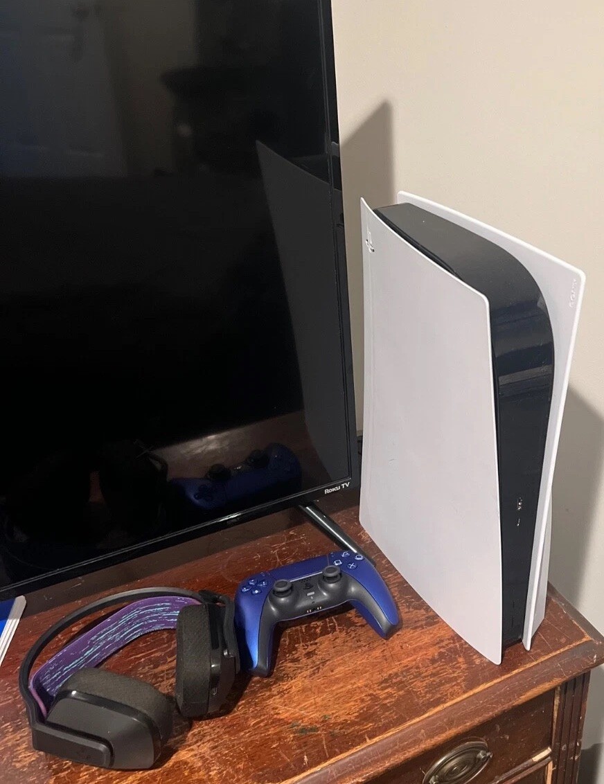 Used Play Station 5, G535 Wireless Headset, New Blue PS5 Controller