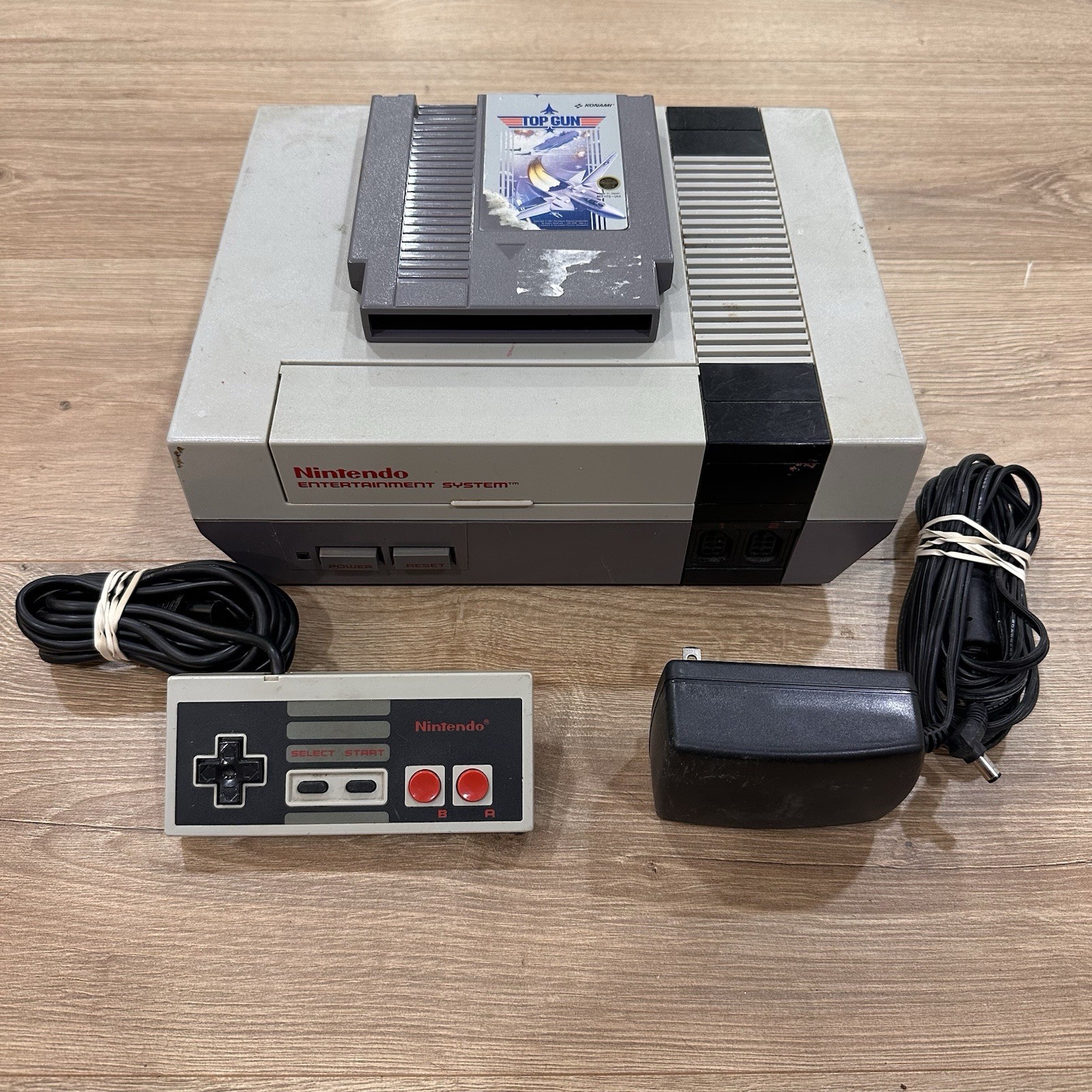 TESTED Nintendo NES Console Gray, Tested Working With Controller And Game!!!