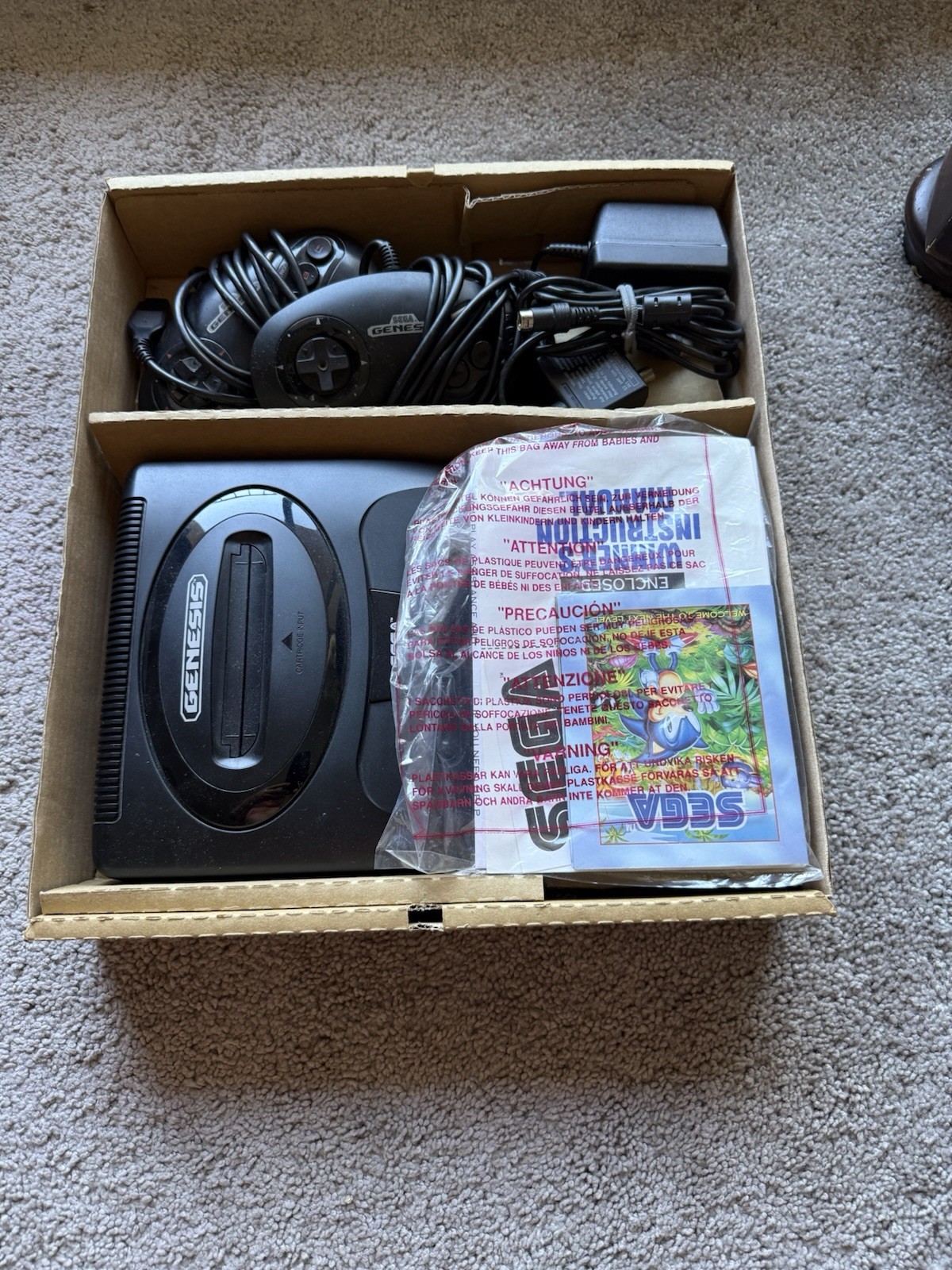 1994 Sega Genesis 16Bit Video Entertainment System , 2 Controllers CIB, MK 1960