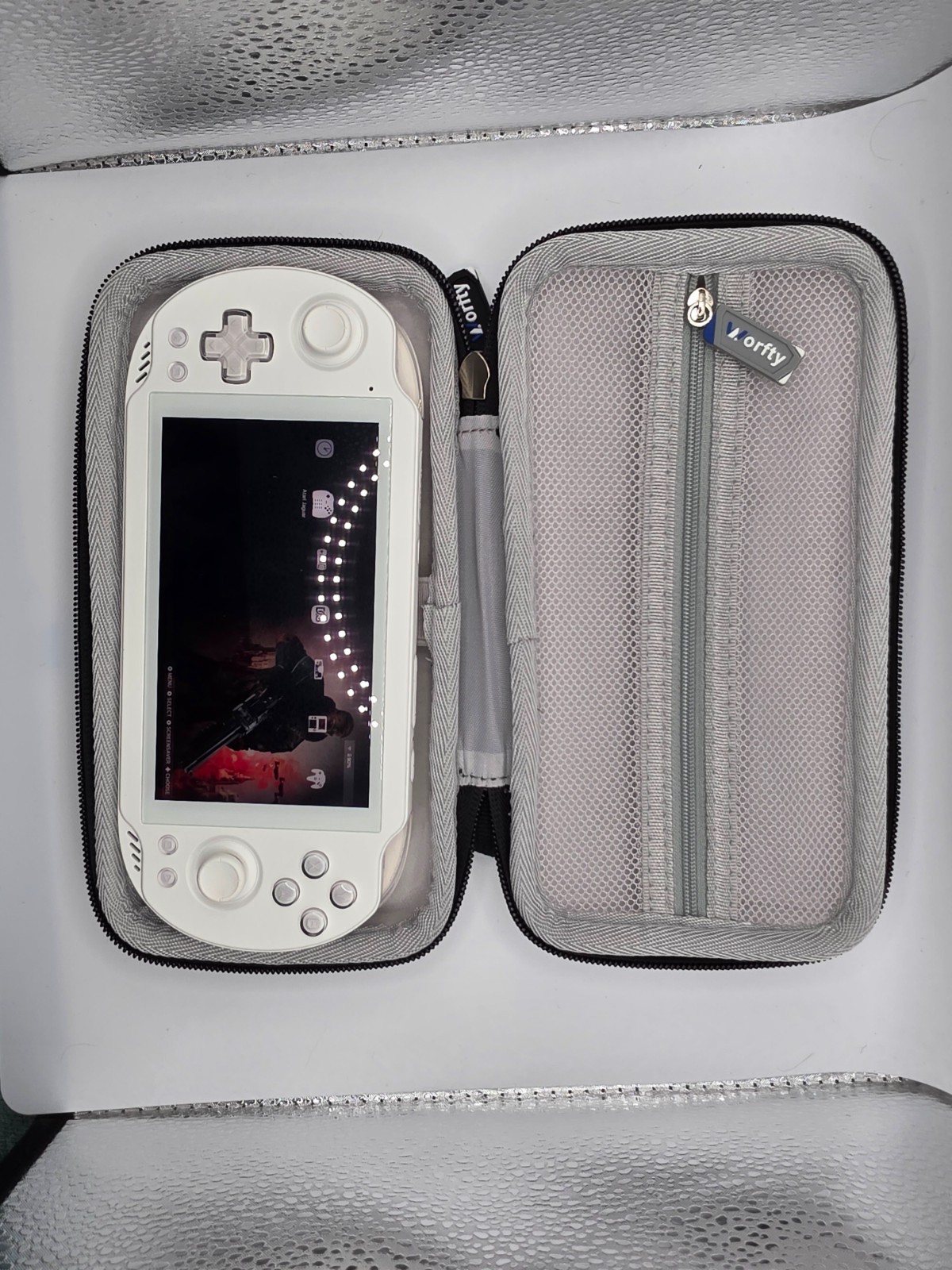 Odin 2 Mini Pro – white w/ case and stand. New fan installed.