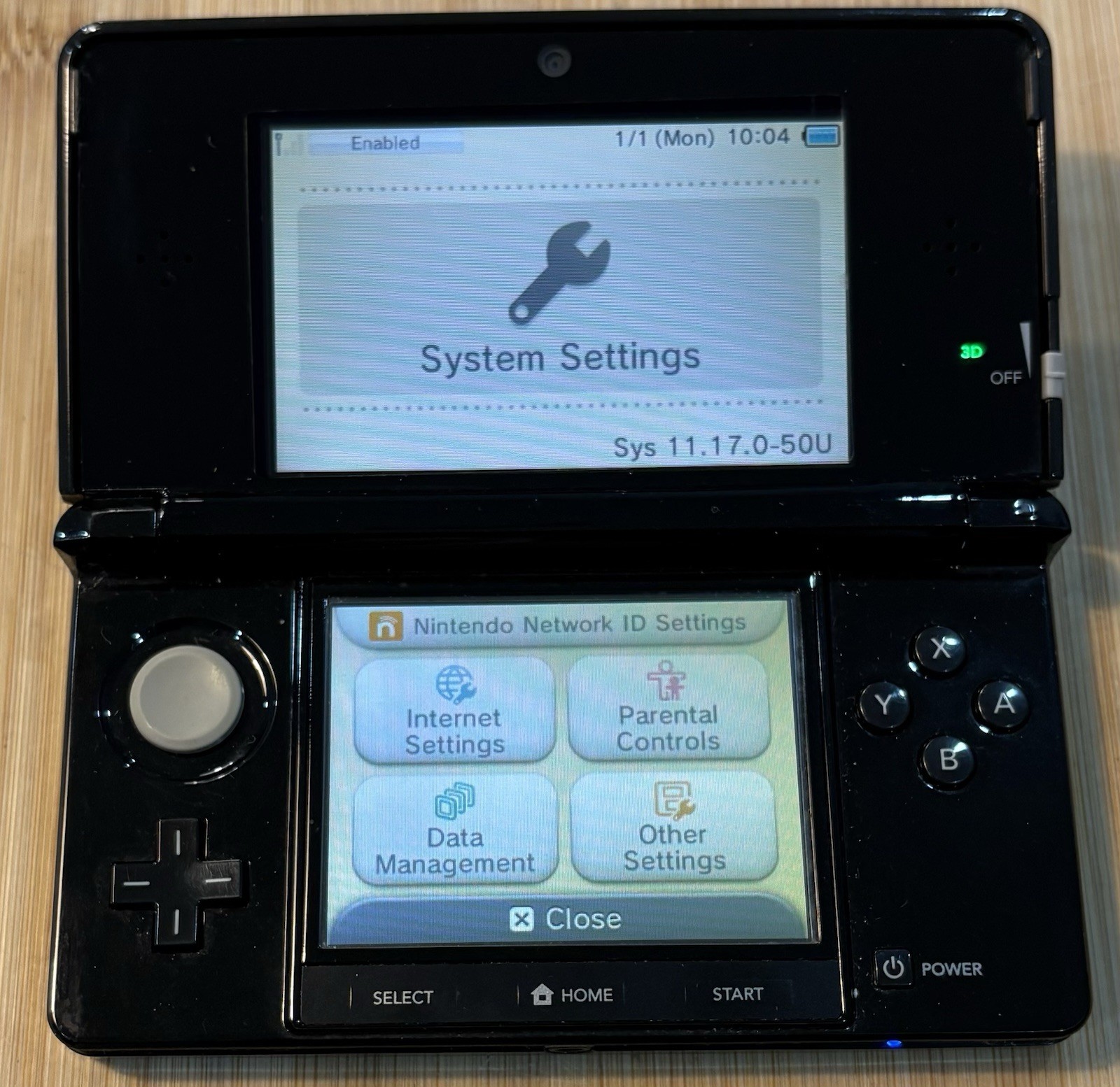 Nintendo 3DS Handheld System – Black With Charger, Stylus 32GB/SD Card