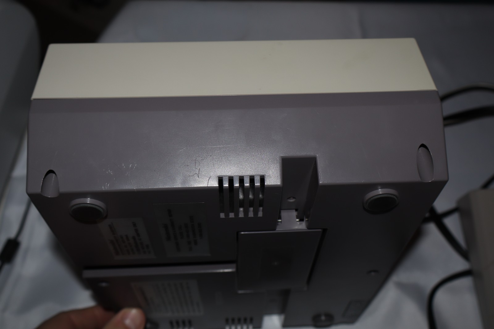 Nintendo NES Console controllers A/V cord powers On Red Blinking Light w Sticker