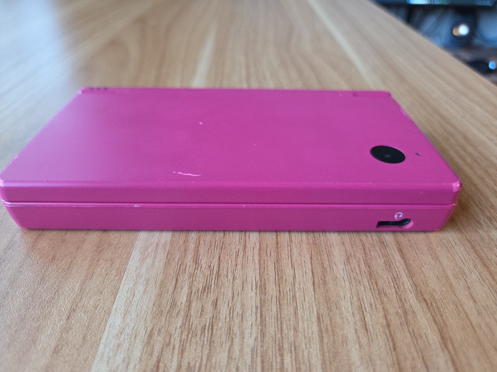 Nintendo DSi Console (Japan Menu, Plays USA Game), SHIPPED FROM USA, Tested