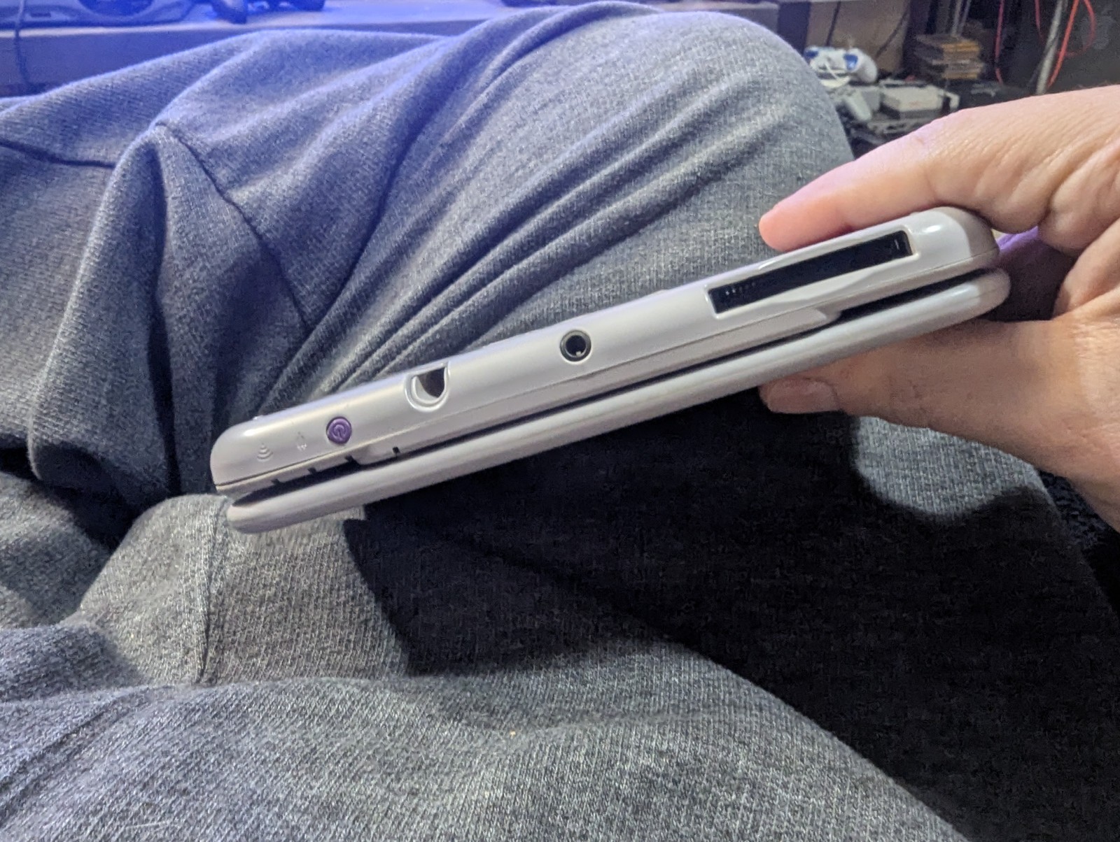 Nintendo New 3DS XL SNES Edition Gray Purple (parts/repairs only)