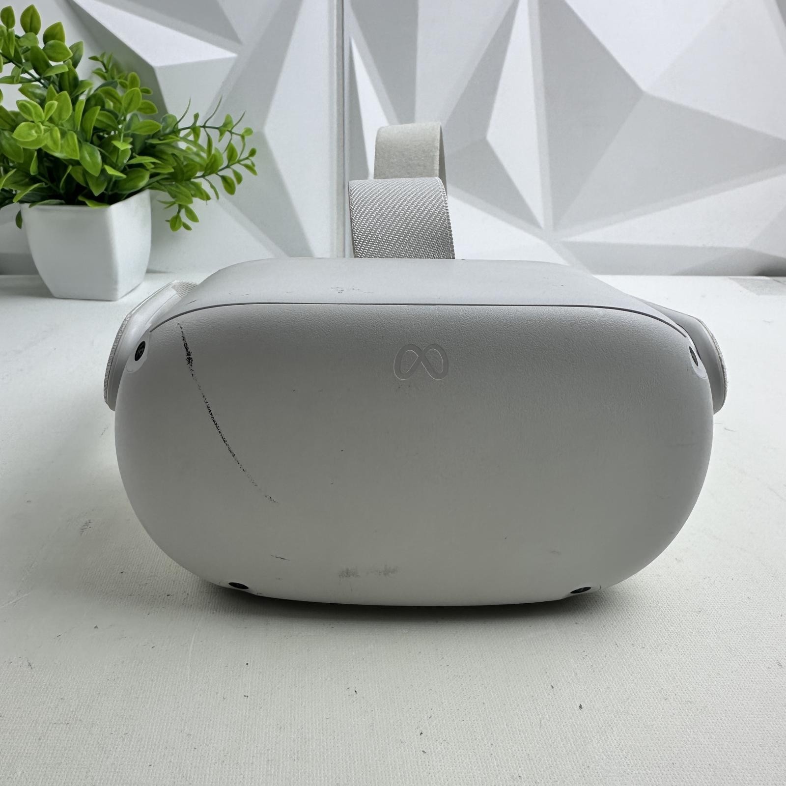 Meta Oculus Quest 2 128GB Standalone VR Headset *Please READ*