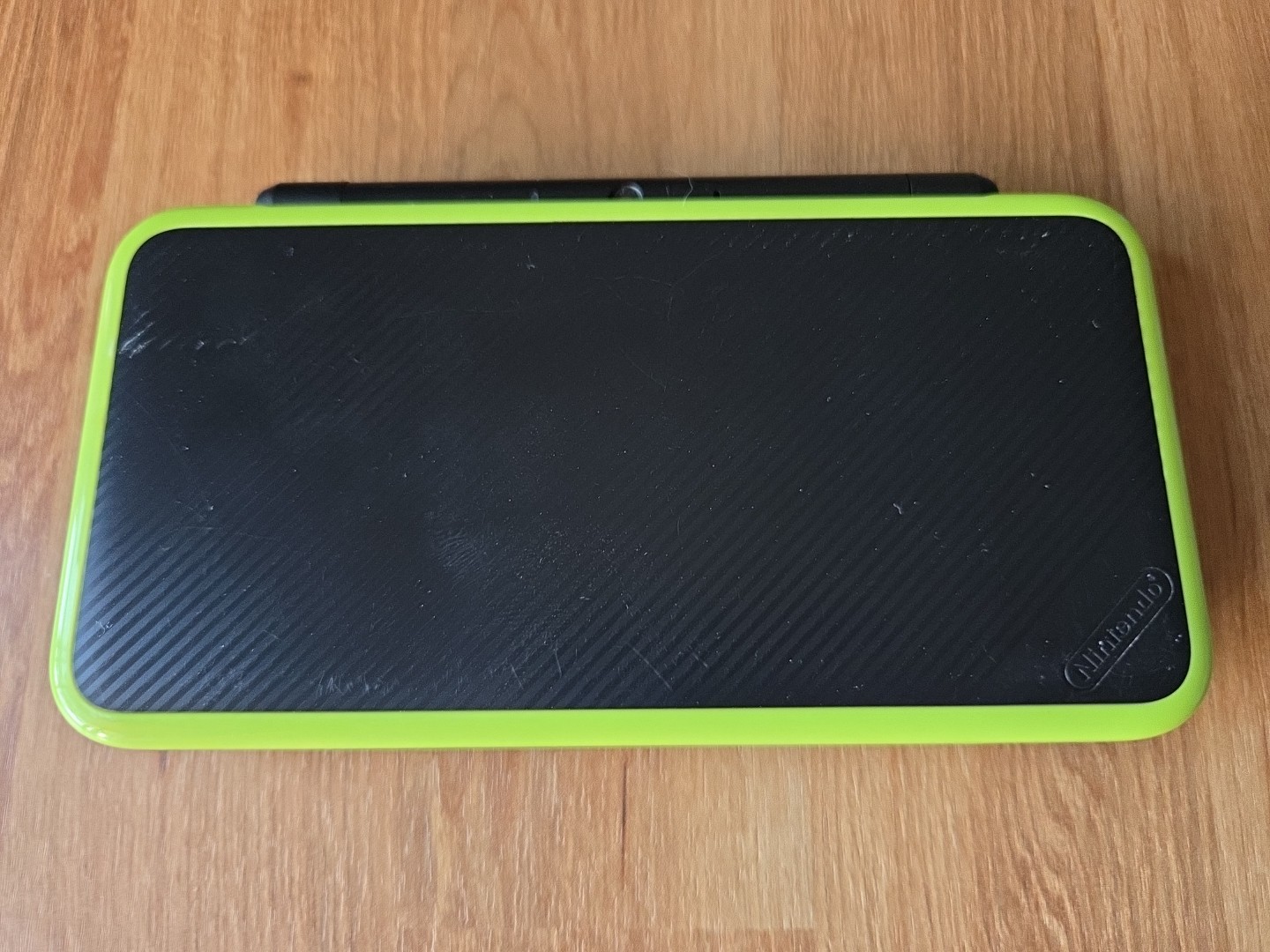 Nintendo «New» 2DS XL LL Console Black Lime + Charger Japan Region Locked