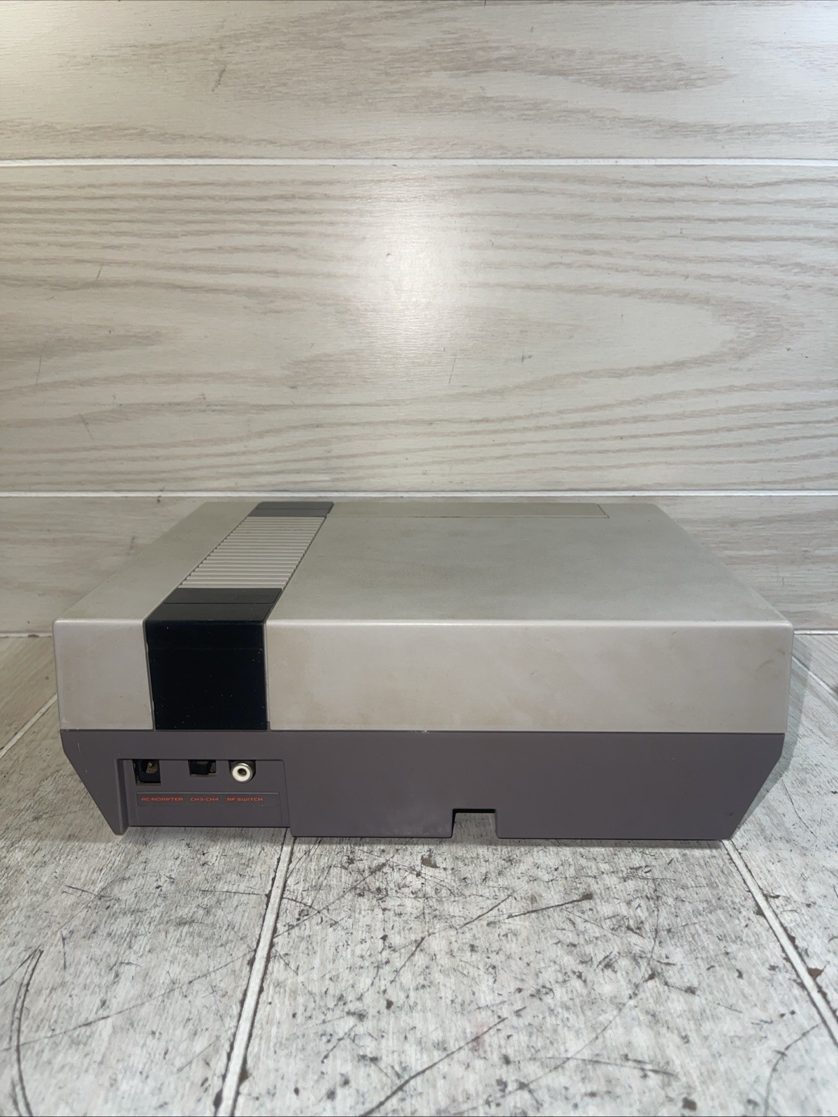 Original 1985 Nintendo NES-001 Console For Repair Blinking Red Light Controllers
