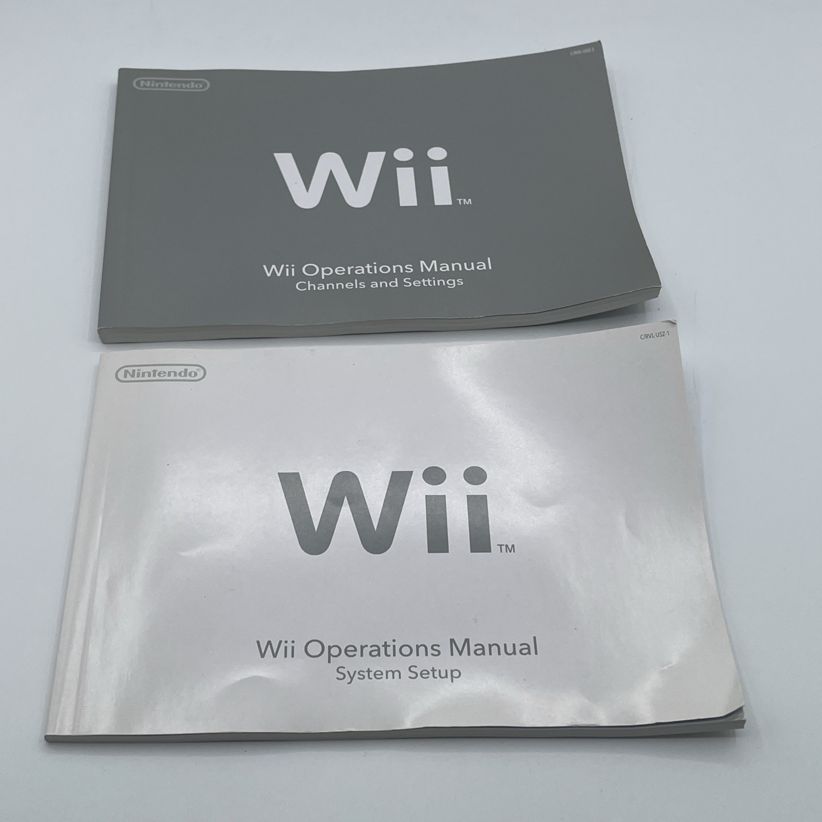 nintendo wii console 1 Controller 2 Nunchucks Charging Stations Wii Gun Read Des