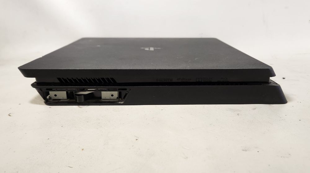 SONY PS4 CUH-2215B
