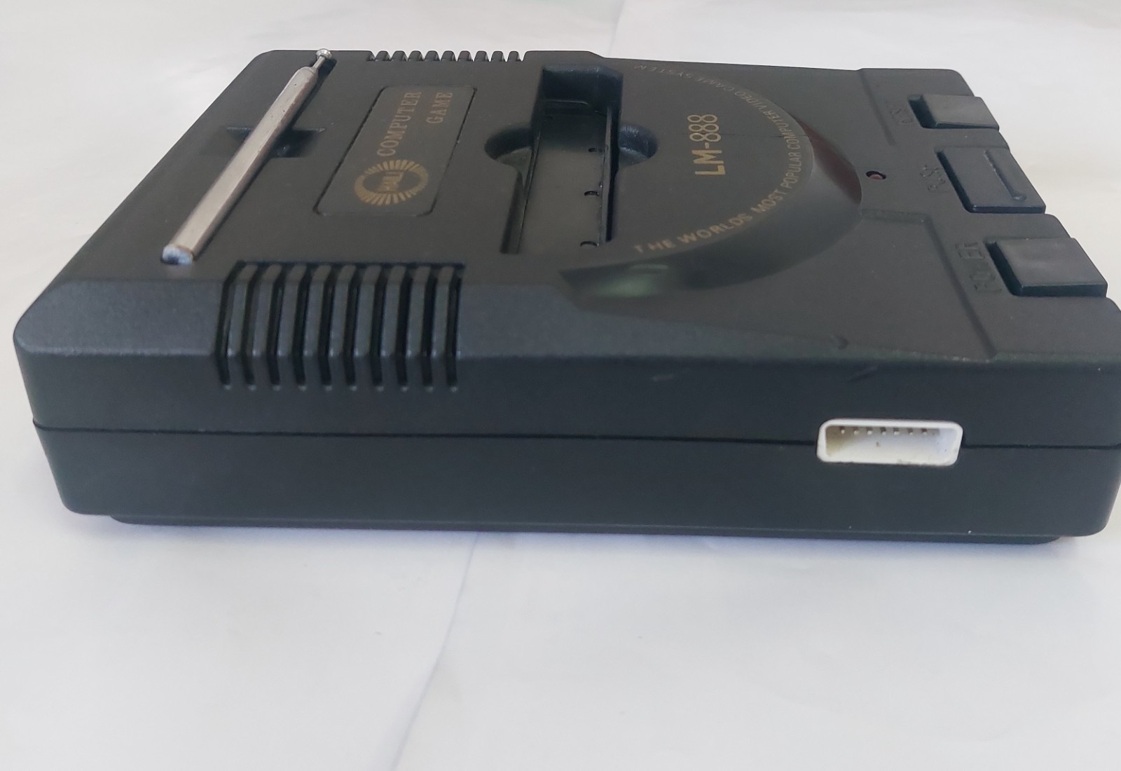 Haili LM-888 video game console from 90’s good condition full kit box games