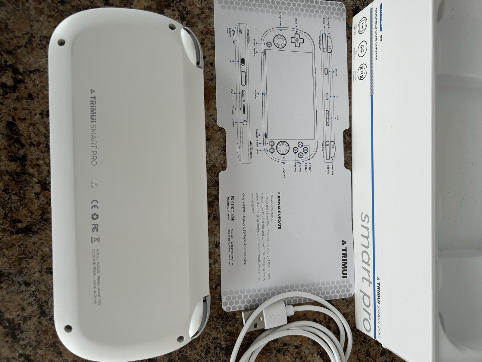 Trimui Smart Pro TG5040 Handheld Video Game Console White