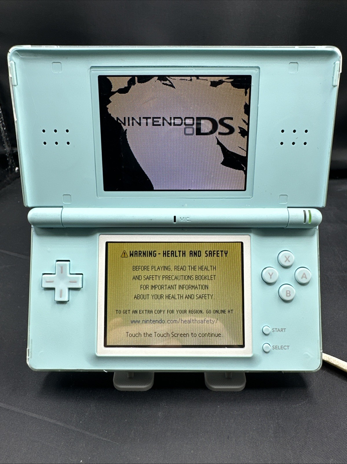 Nintendo DS Lite Console Ice Blue USG-001 Works Top Screen Smashed