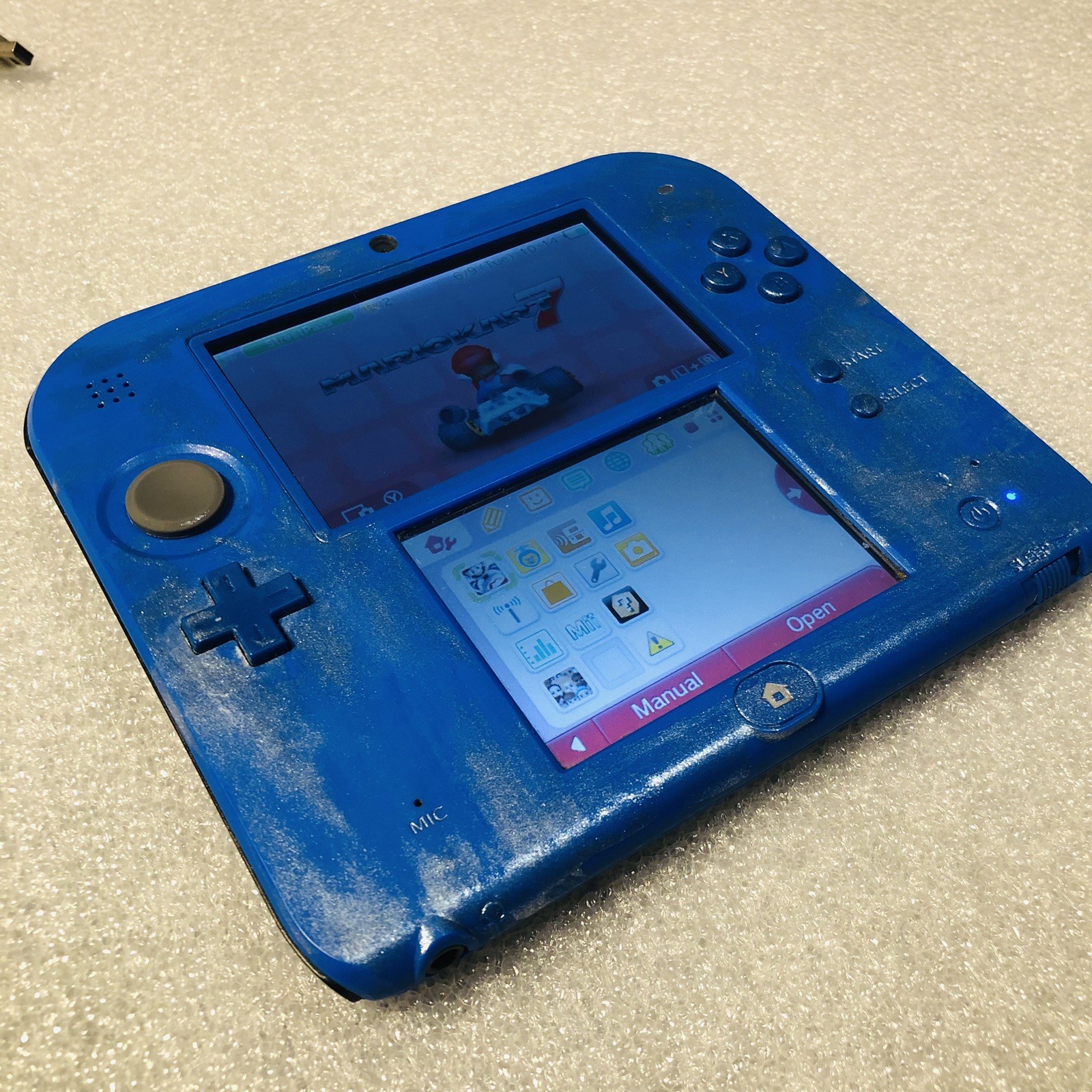 Nintendo 2DS Blue Handheld System Blue Tested w/ Installed Mario Kart & 8 Games