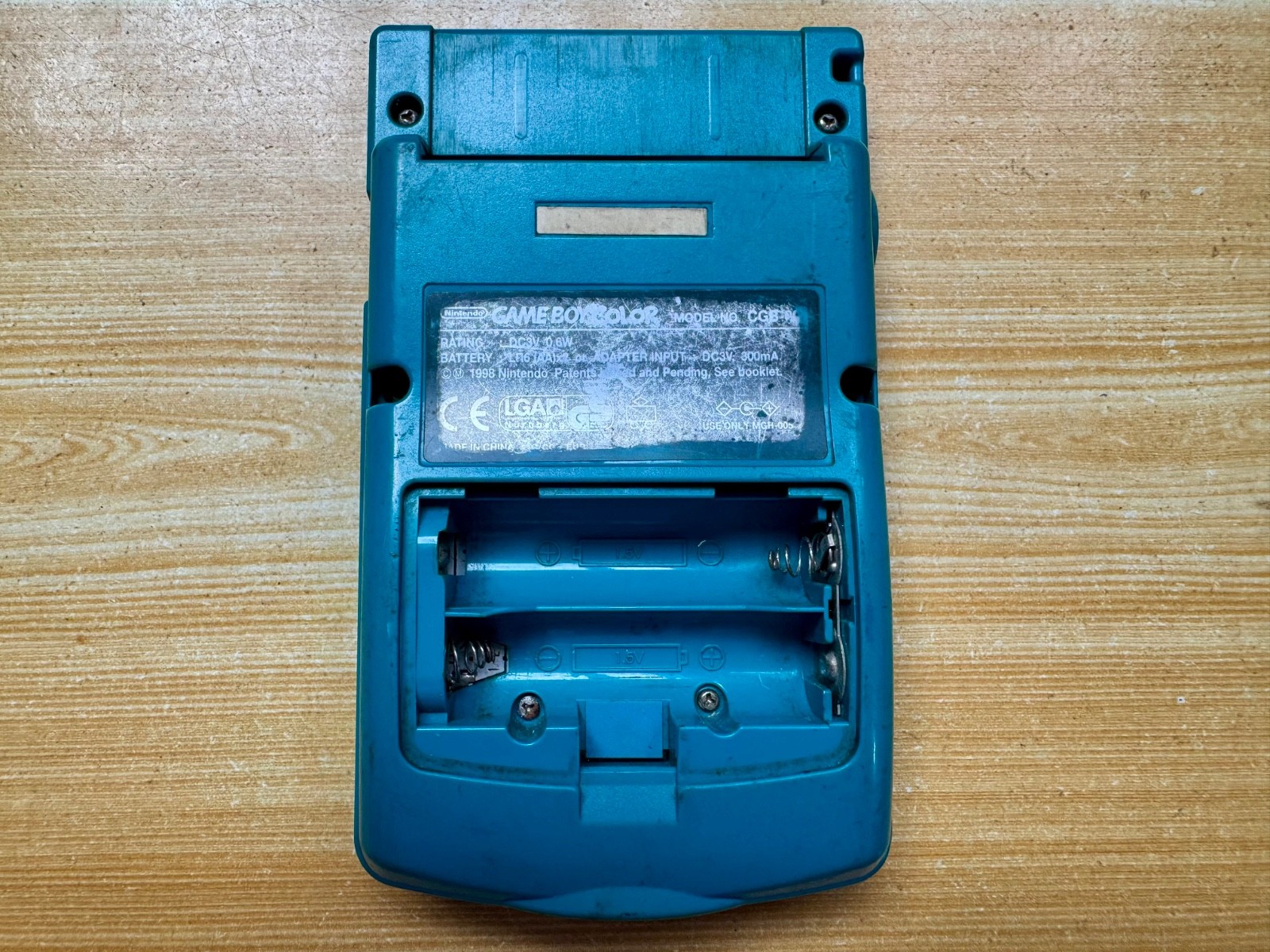 Nintendo Gameboy Color CGB-001 Pearl Ocean Ice Teal Handheld System Console GBC