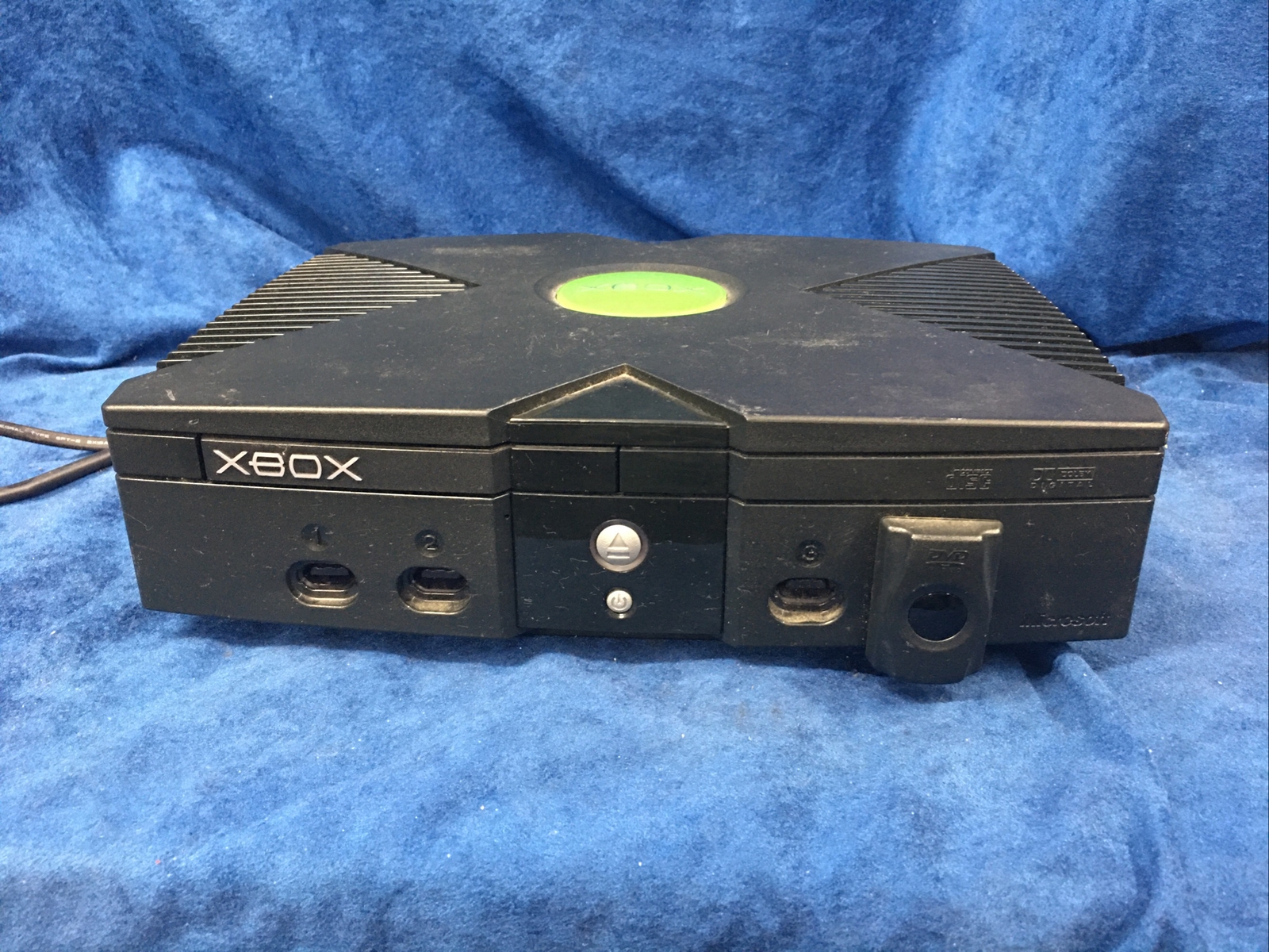 Microsoft Xbox C01713 Video Game Console W/ 1 CONTROLLER & NHL HITZ 2002 DISC