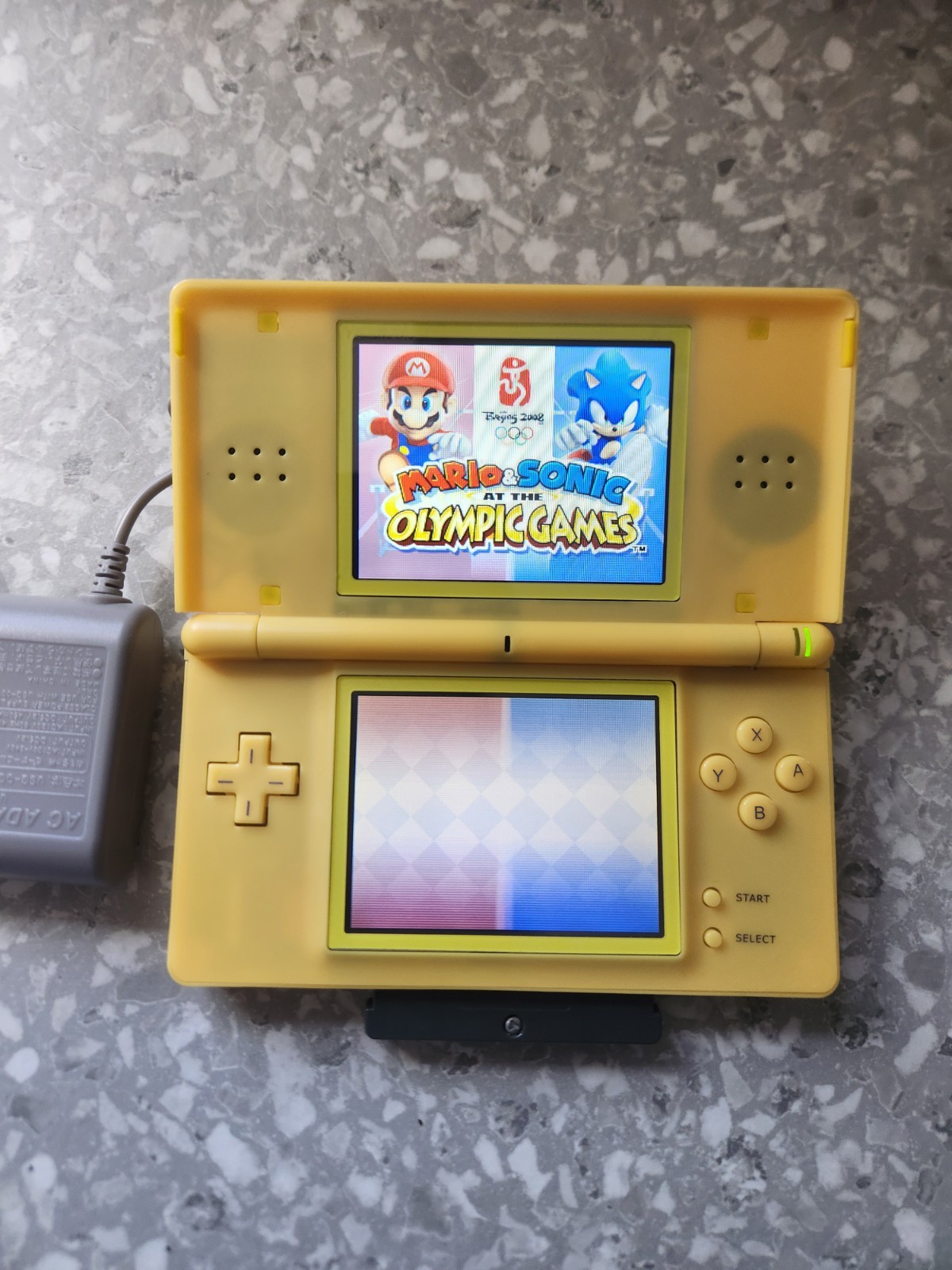 Nintendo DS Lite Pokémon Edition 4MB Yellow Handheld System
