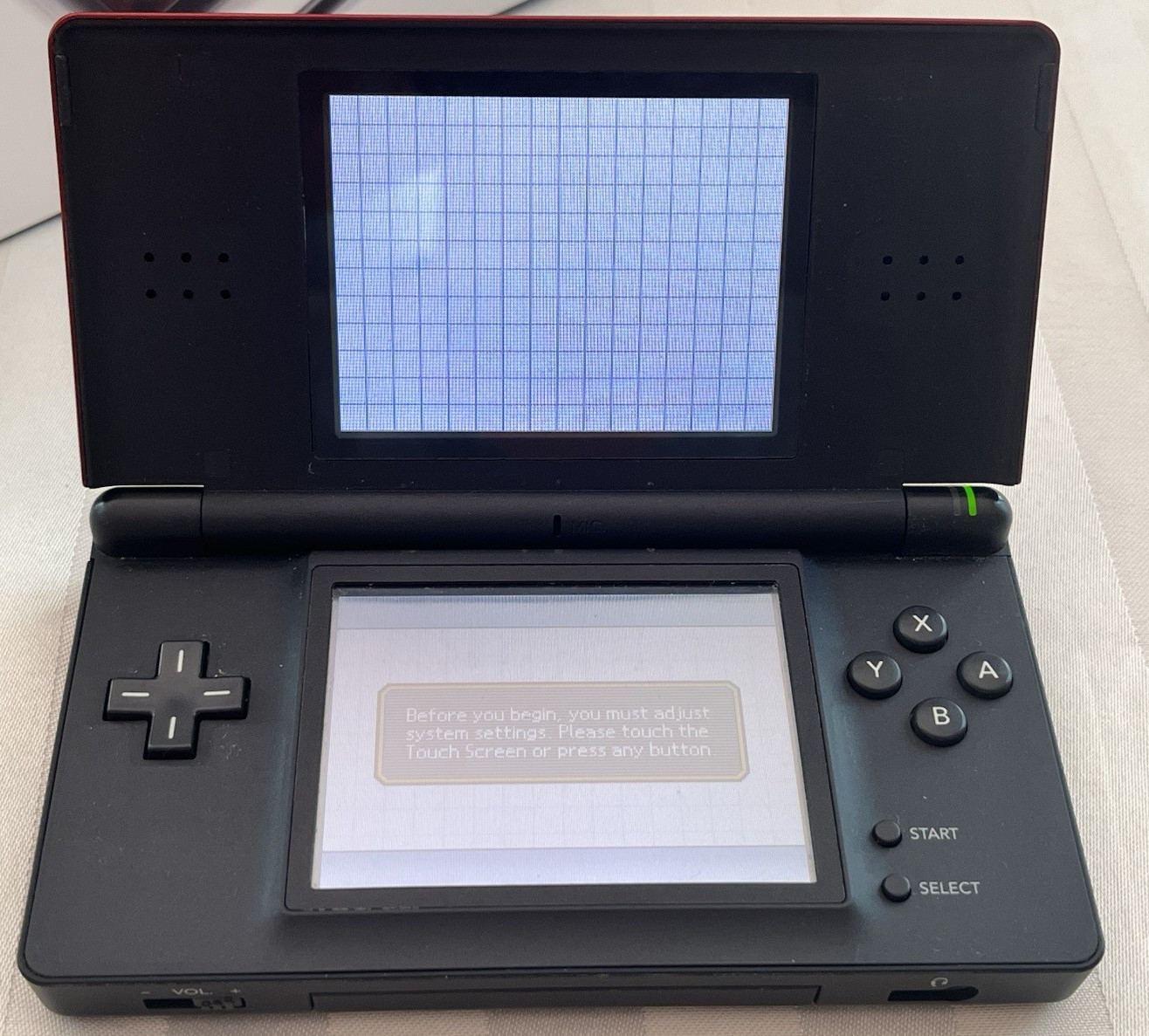 Nintendo DS Lite Crimson USG-001 Near-CIB Tested/Working – VERY NICE CONDITION!