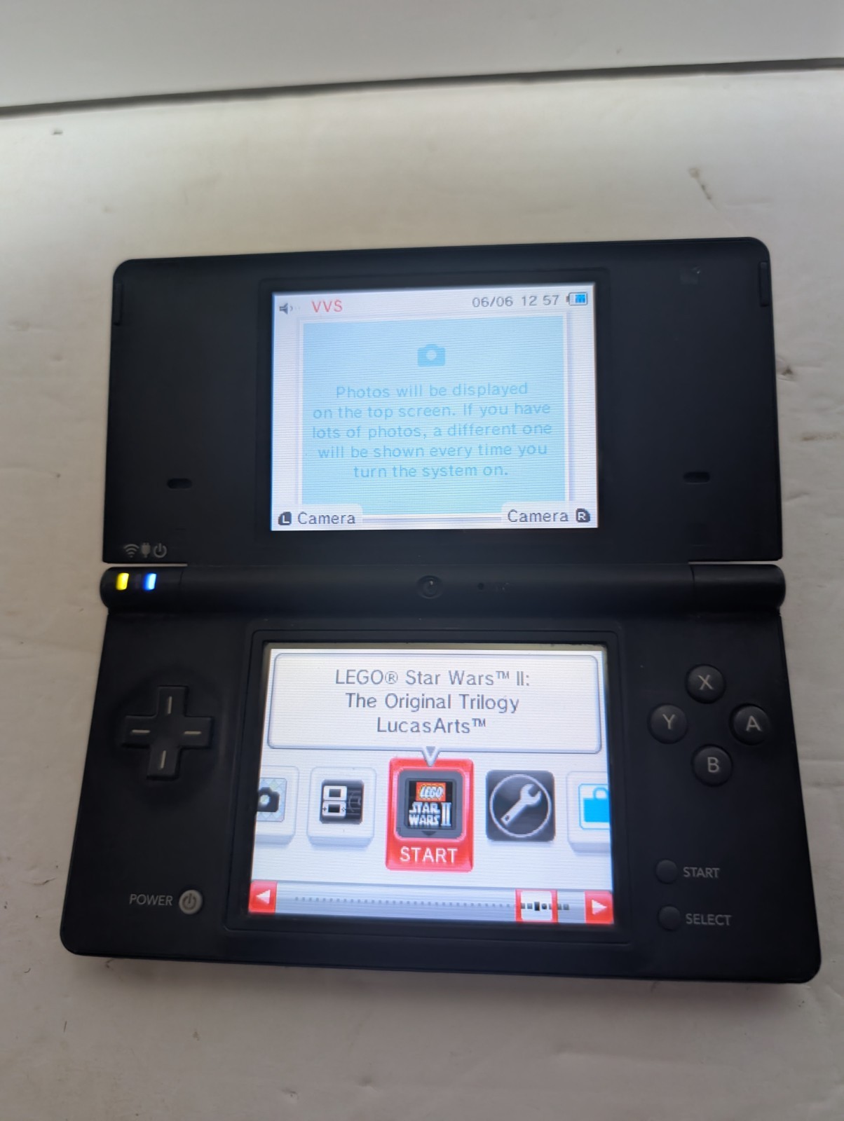 Nintendo DSi Black Console + Charger + Stylus + LEGO Star Wars II–Tested Working