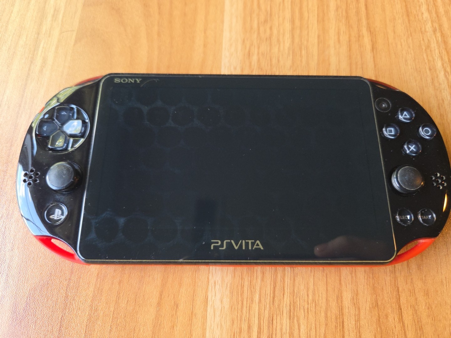 Sony PS Vita 2000 Slim PCH-2000 – Black Red – GREAT tested