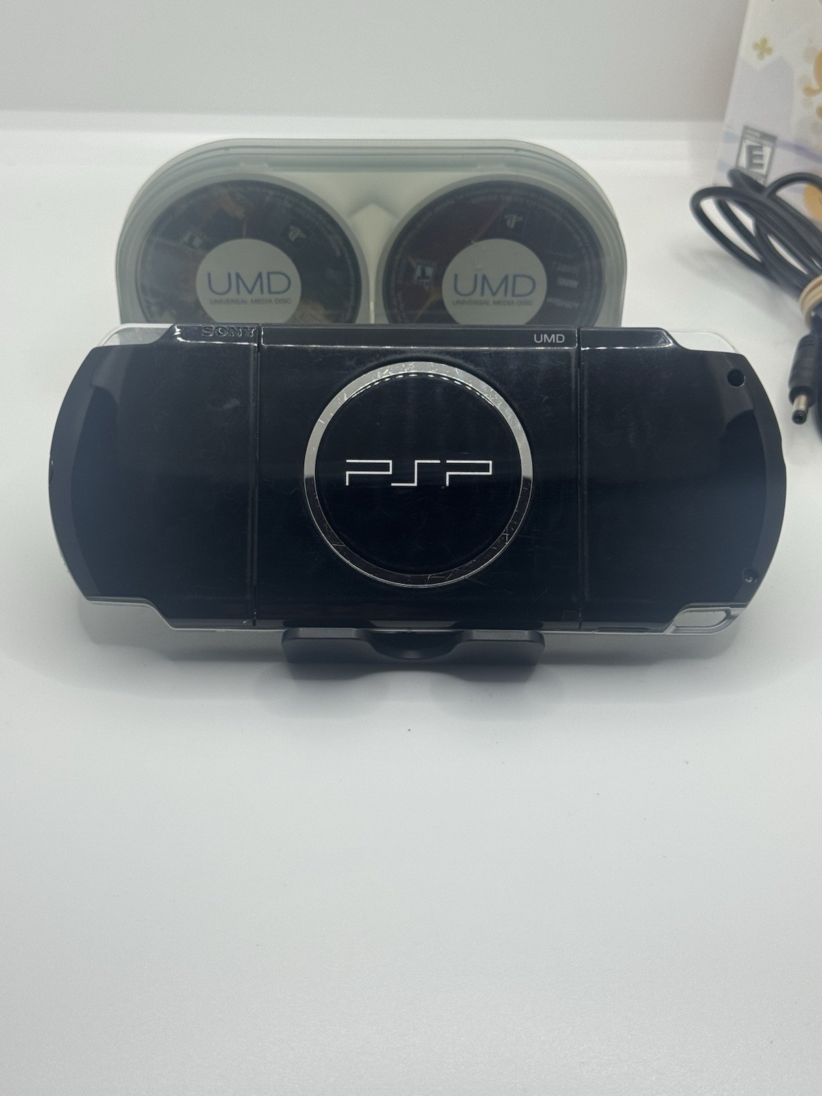 Sony PSP 3001 Portable Handheld Console System memory stick and 5 UMD Cleaned